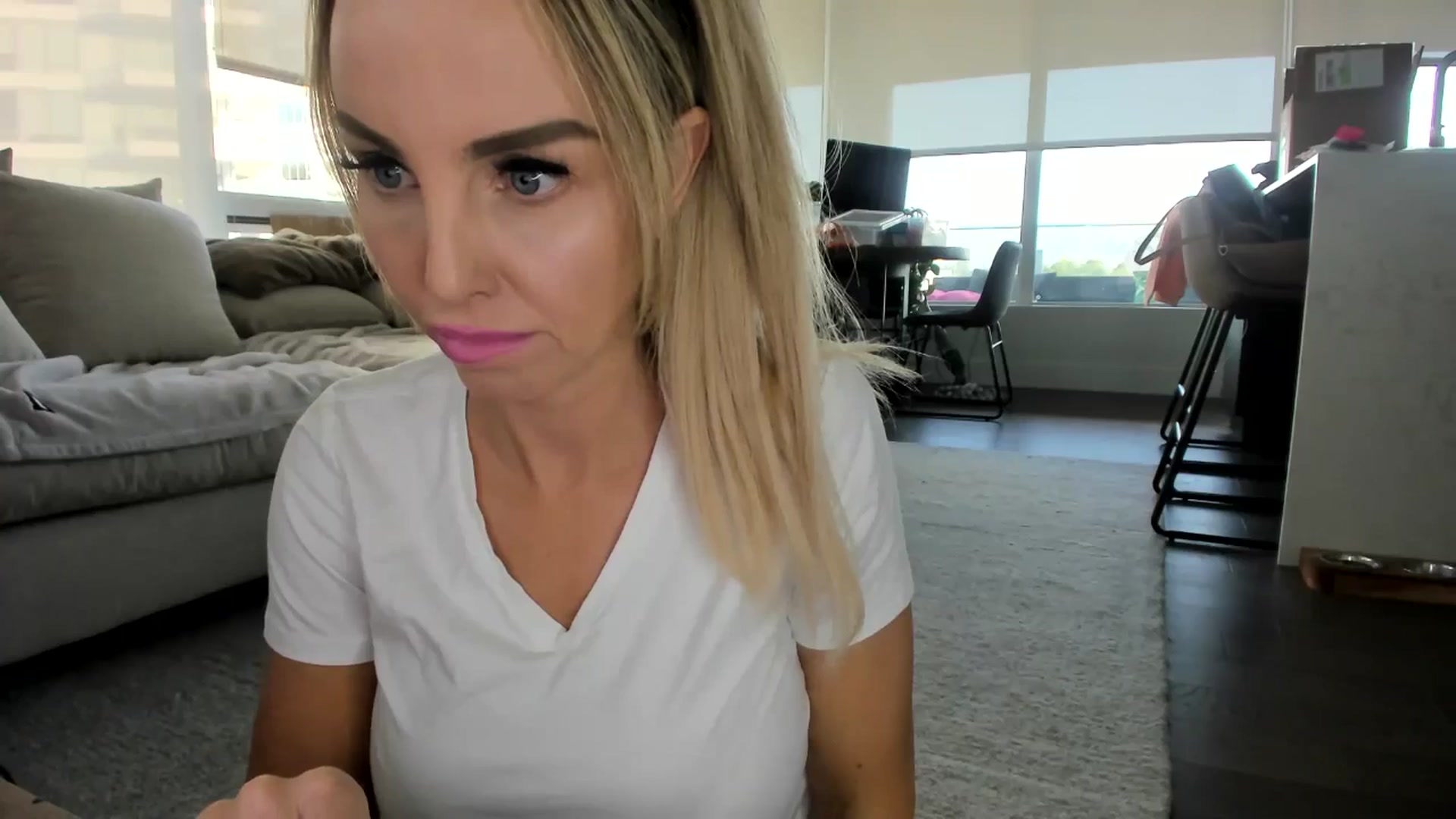 Gallery image thumbnail from Mollyboots's myfreecams stream on, 07/15/2024, 02:45 image 17 of 20