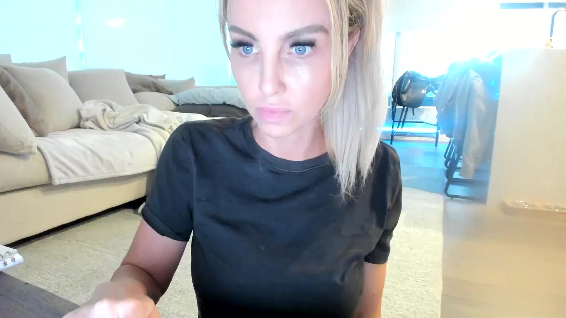 Gallery image thumbnail from Mollyboots's myfreecams stream on, 08/03/2024, 03:37 image 17 of 20
