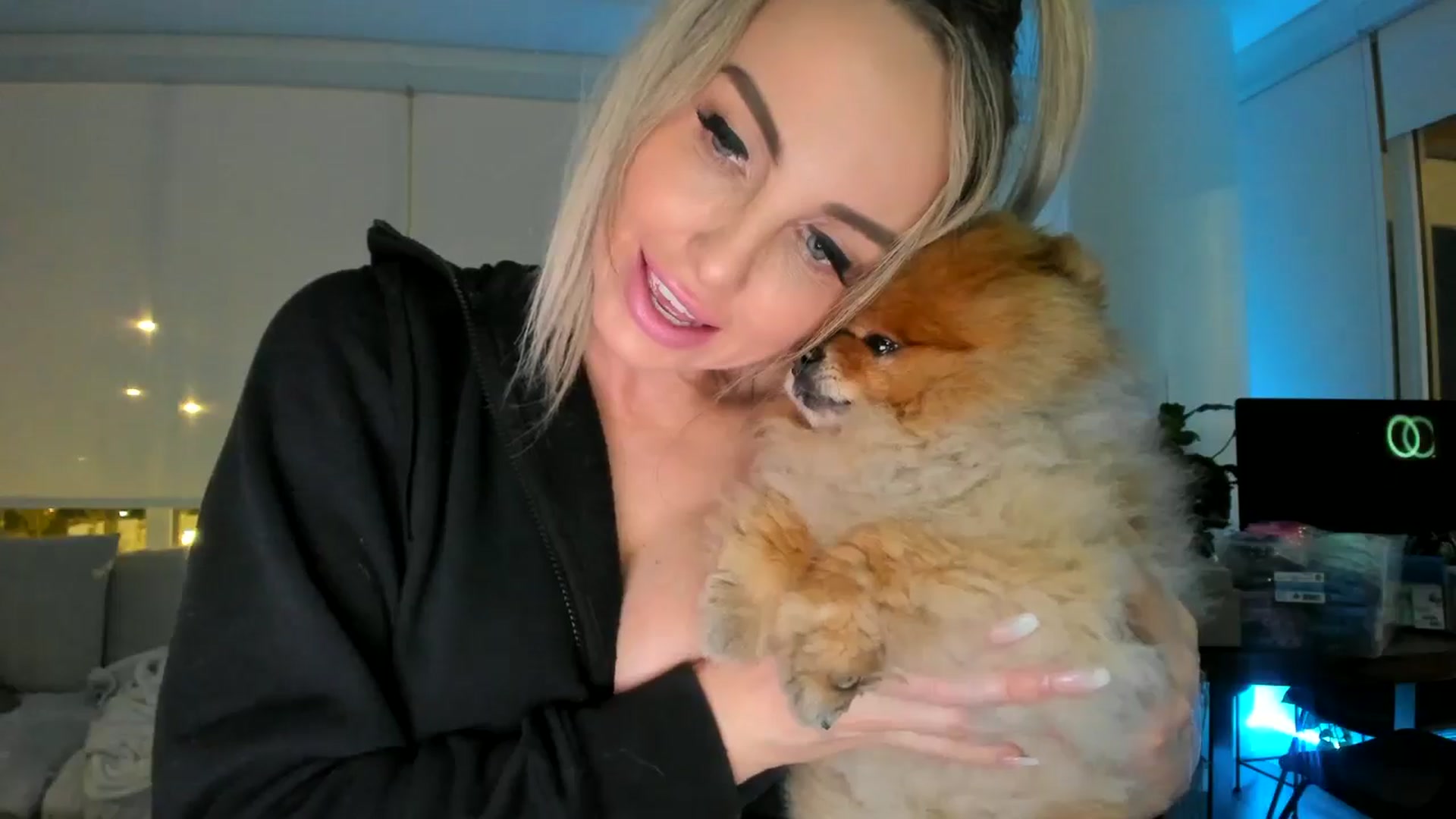 Gallery image thumbnail from Mollyboots's myfreecams stream on, 08/25/2024, 04:23 image 13 of 20