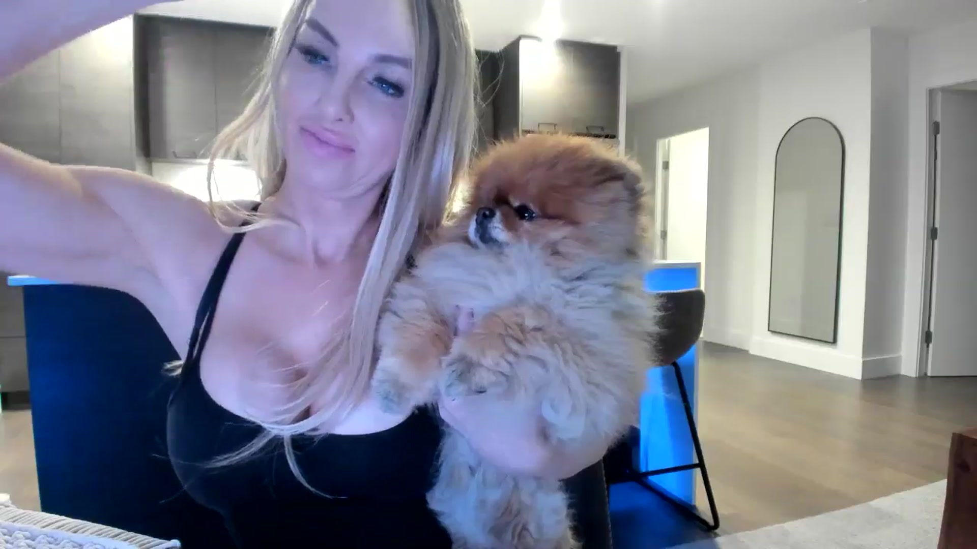 Gallery image thumbnail from Mollyboots's myfreecams stream on, 09/12/2024, 03:30 image 9 of 20
