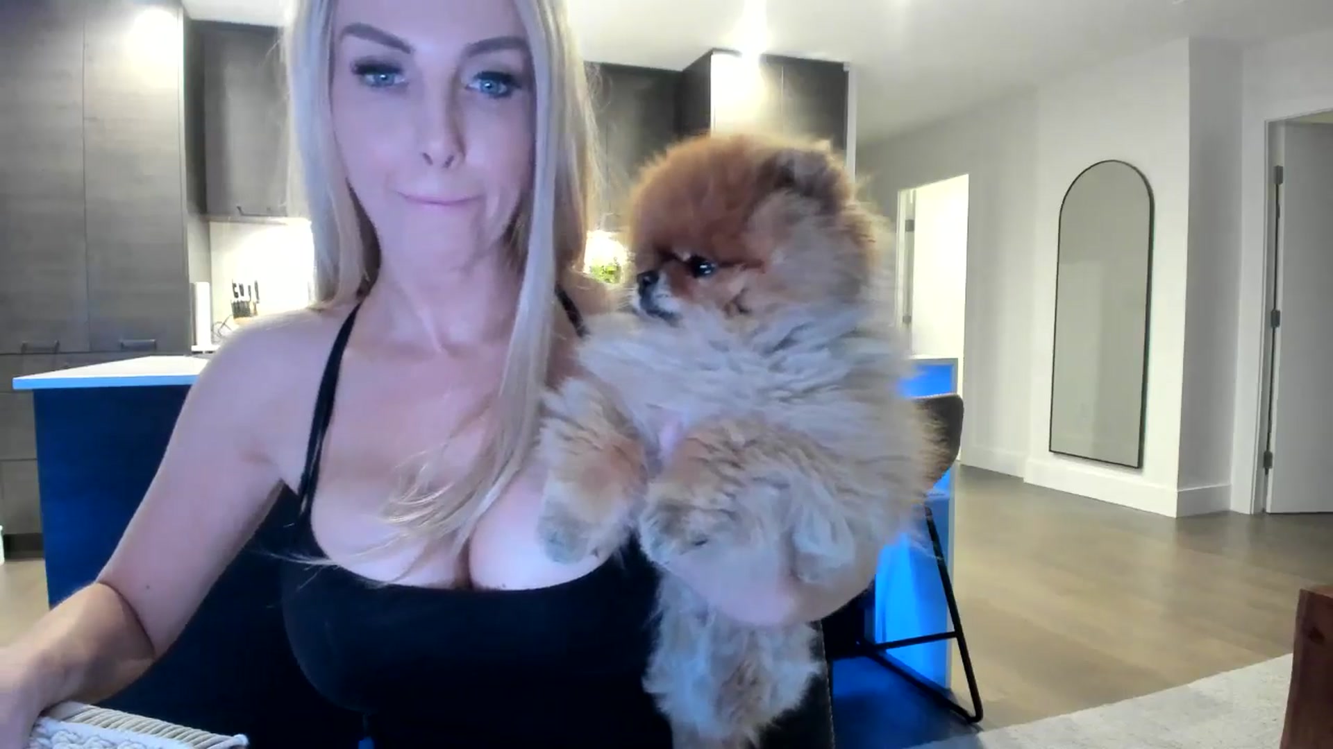 Gallery image thumbnail from Mollyboots's myfreecams stream on, 09/12/2024, 03:30 image 4 of 20