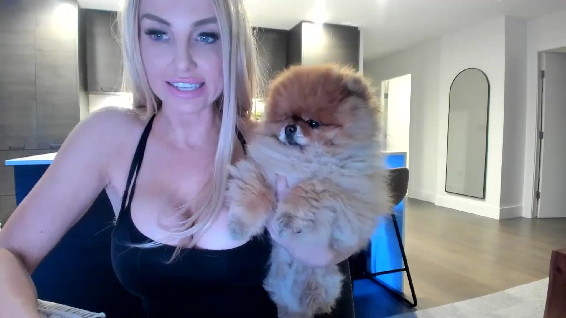Gallery image thumbnail from Mollyboots's myfreecams stream on, 09/12/2024, 03:30 image 6 of 20