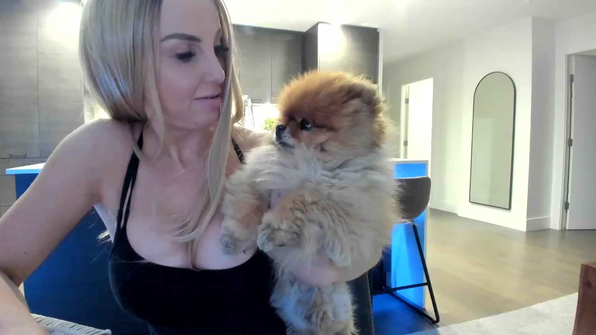 Gallery image thumbnail from Mollyboots's myfreecams stream on, 09/12/2024, 03:30 image 8 of 20