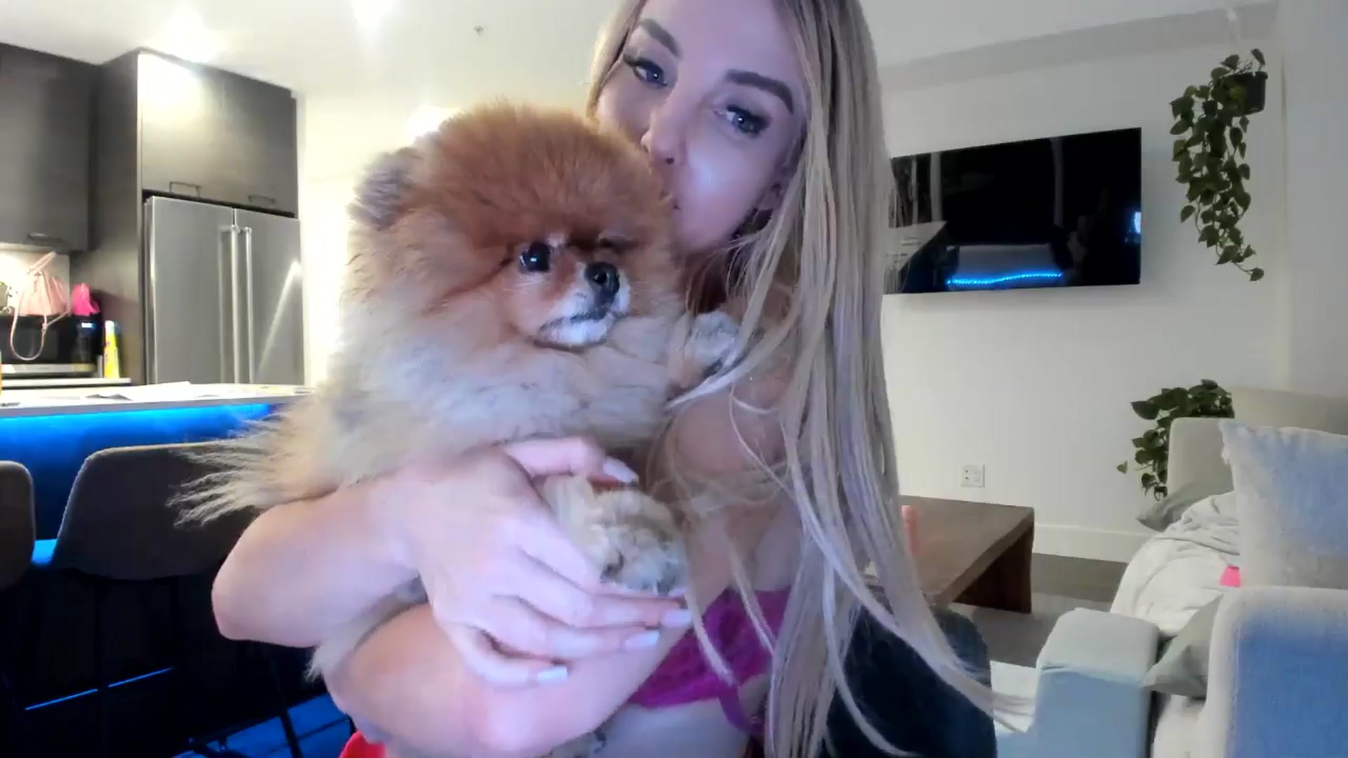 Gallery image thumbnail from Mollyboots's myfreecams stream on, 09/14/2024, 04:59 image 20 of 20