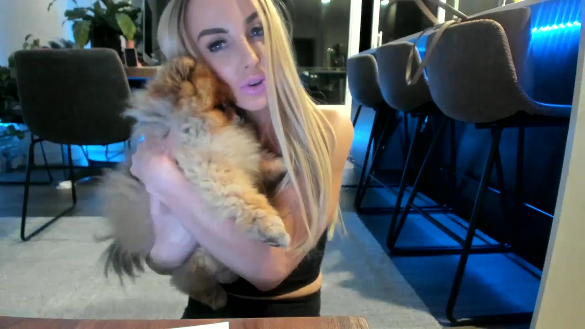 Gallery image thumbnail from Mollyboots's myfreecams stream on, 09/15/2024, 04:00 image 15 of 20