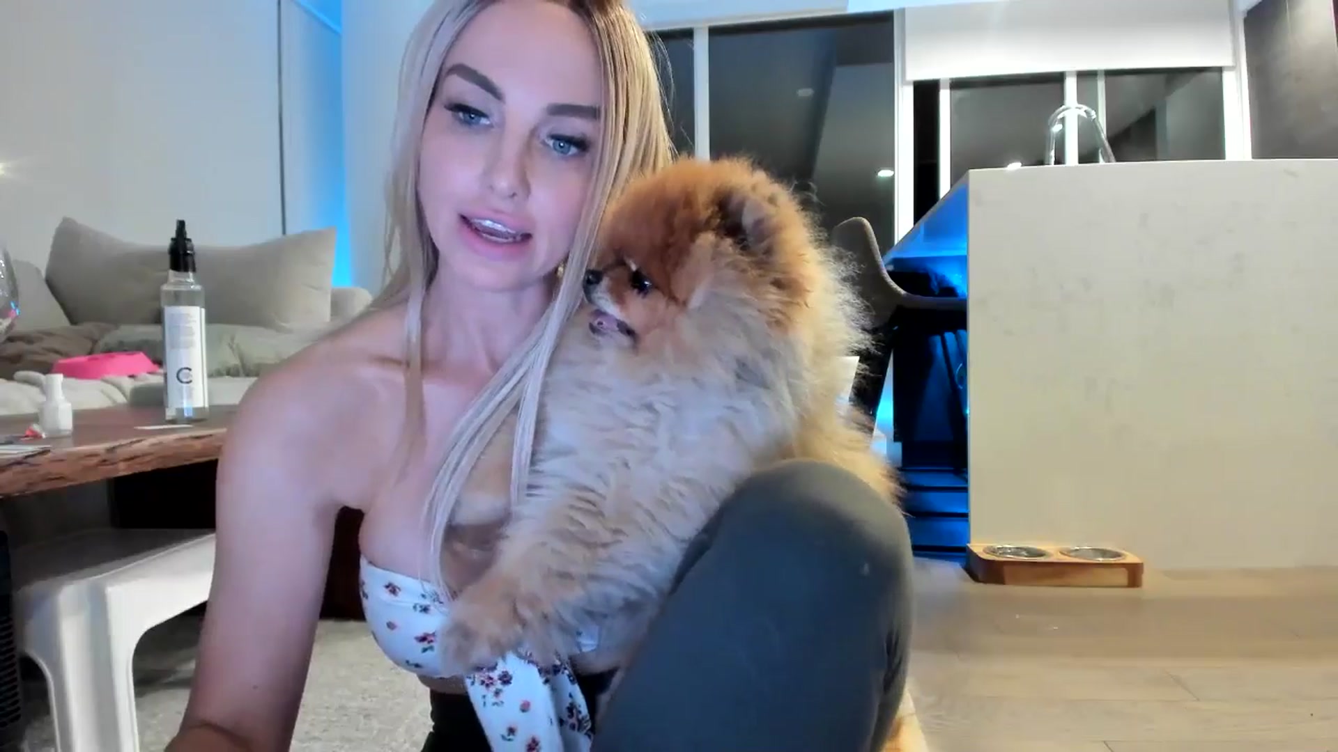 Gallery image thumbnail from Mollyboots's myfreecams stream on, 09/25/2024, 04:43 image 13 of 20