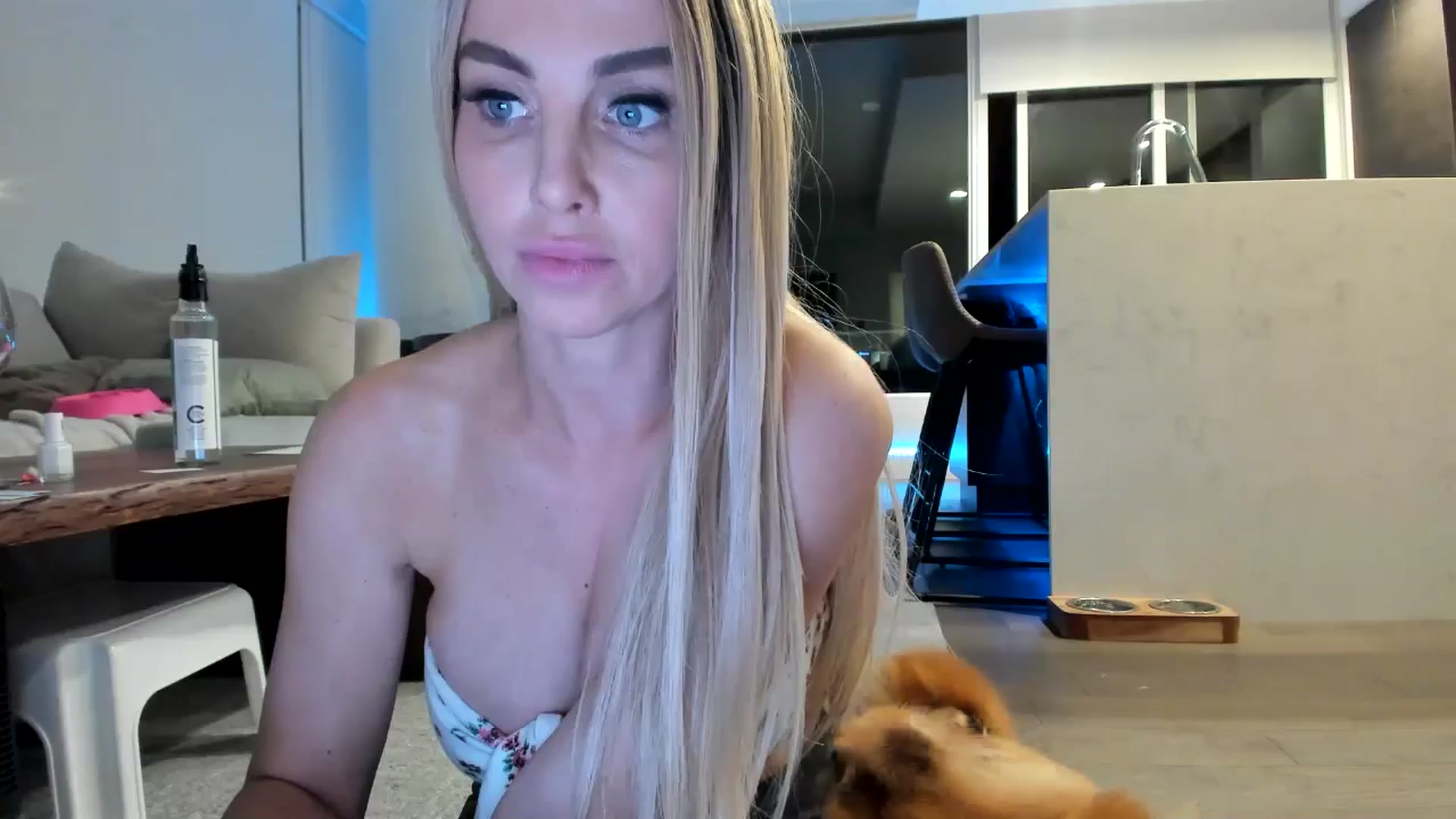 Gallery image thumbnail from Mollyboots's myfreecams stream on, 09/25/2024, 04:43 image 4 of 20