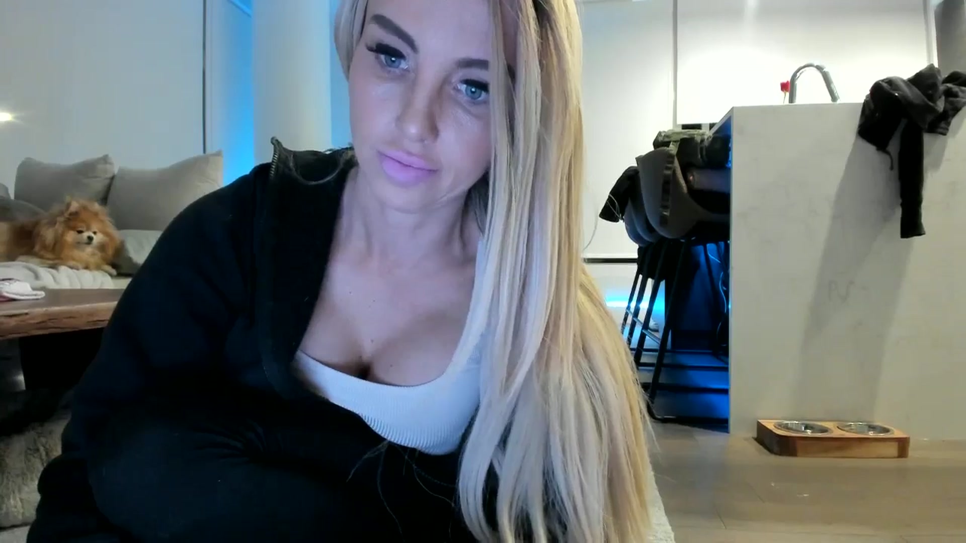 Gallery image thumbnail from Mollyboots's myfreecams stream on, 10/01/2024, 04:01 image 15 of 20