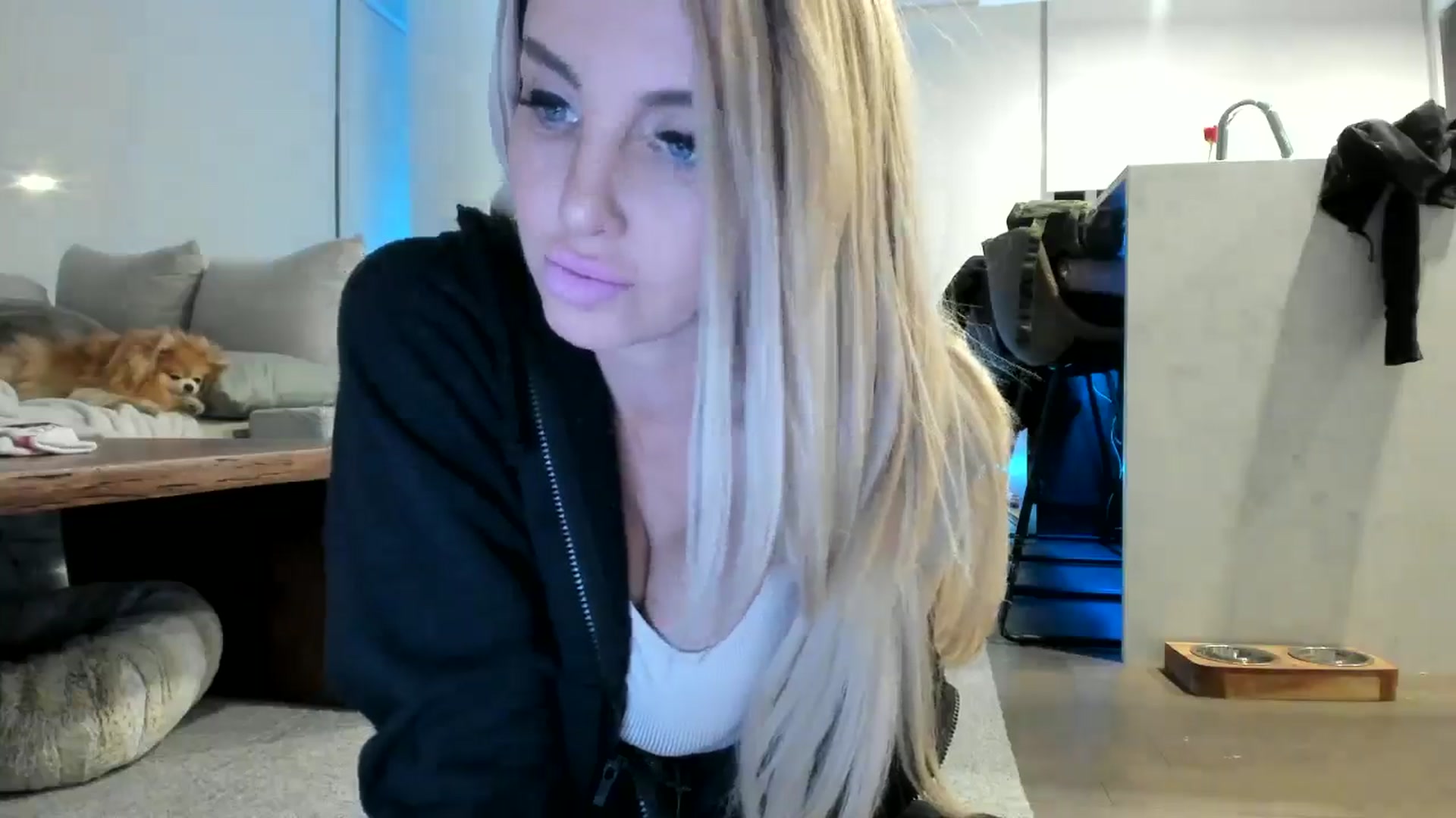 Gallery image thumbnail from Mollyboots's myfreecams stream on, 10/01/2024, 04:01 image 17 of 20