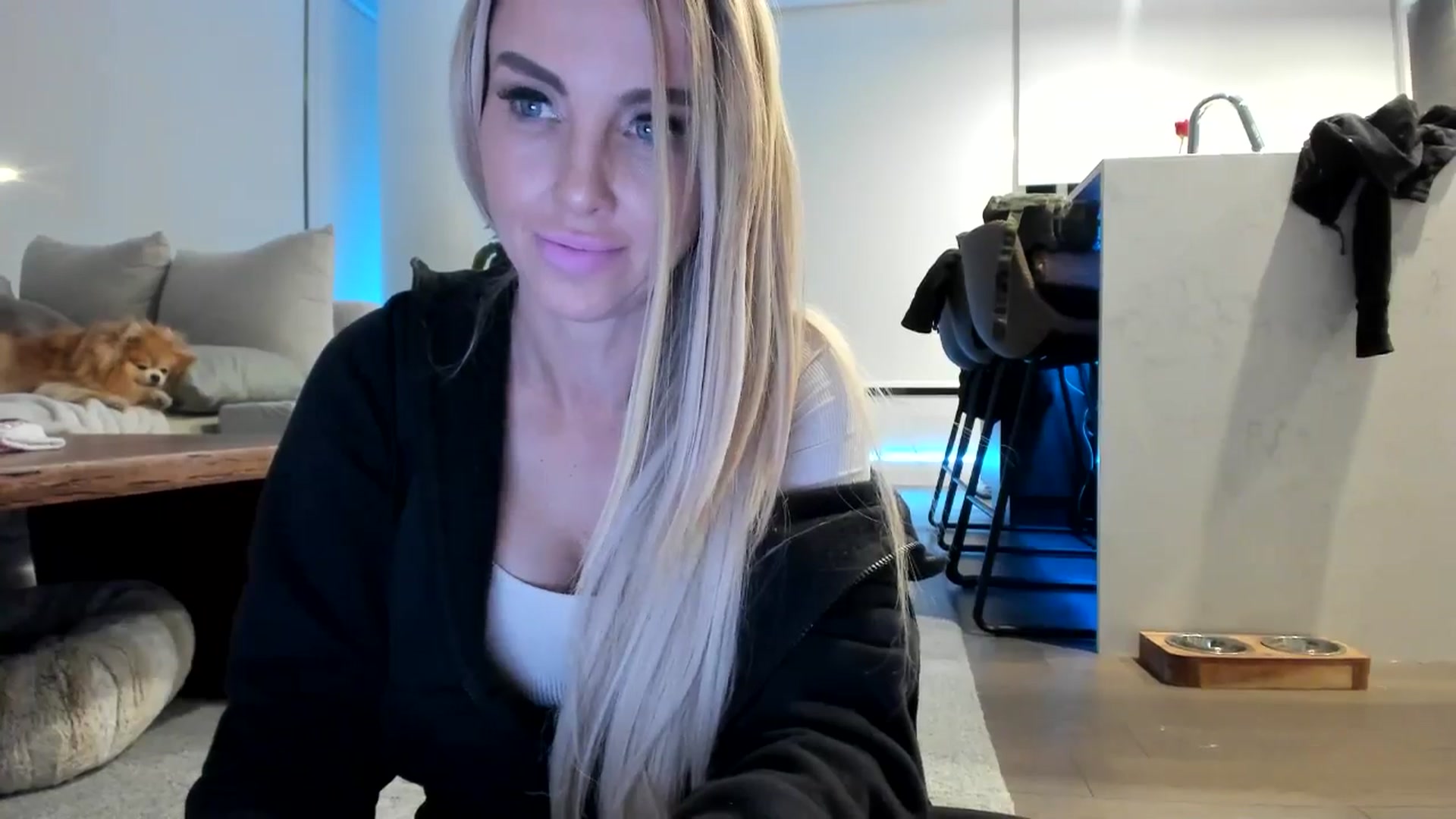 Gallery image thumbnail from Mollyboots's myfreecams stream on, 10/01/2024, 04:01 image 16 of 20