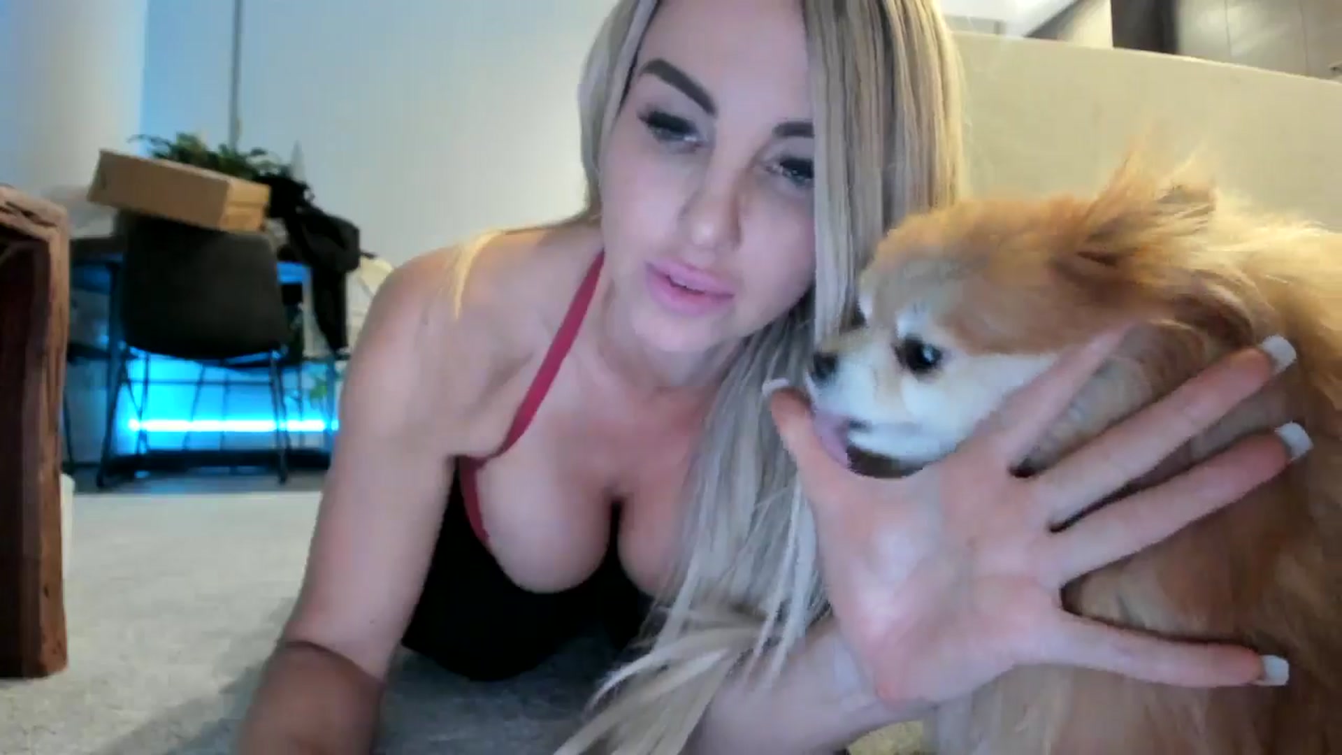 Gallery image thumbnail from Mollyboots's myfreecams stream on, 10/04/2024, 04:22 image 18 of 20