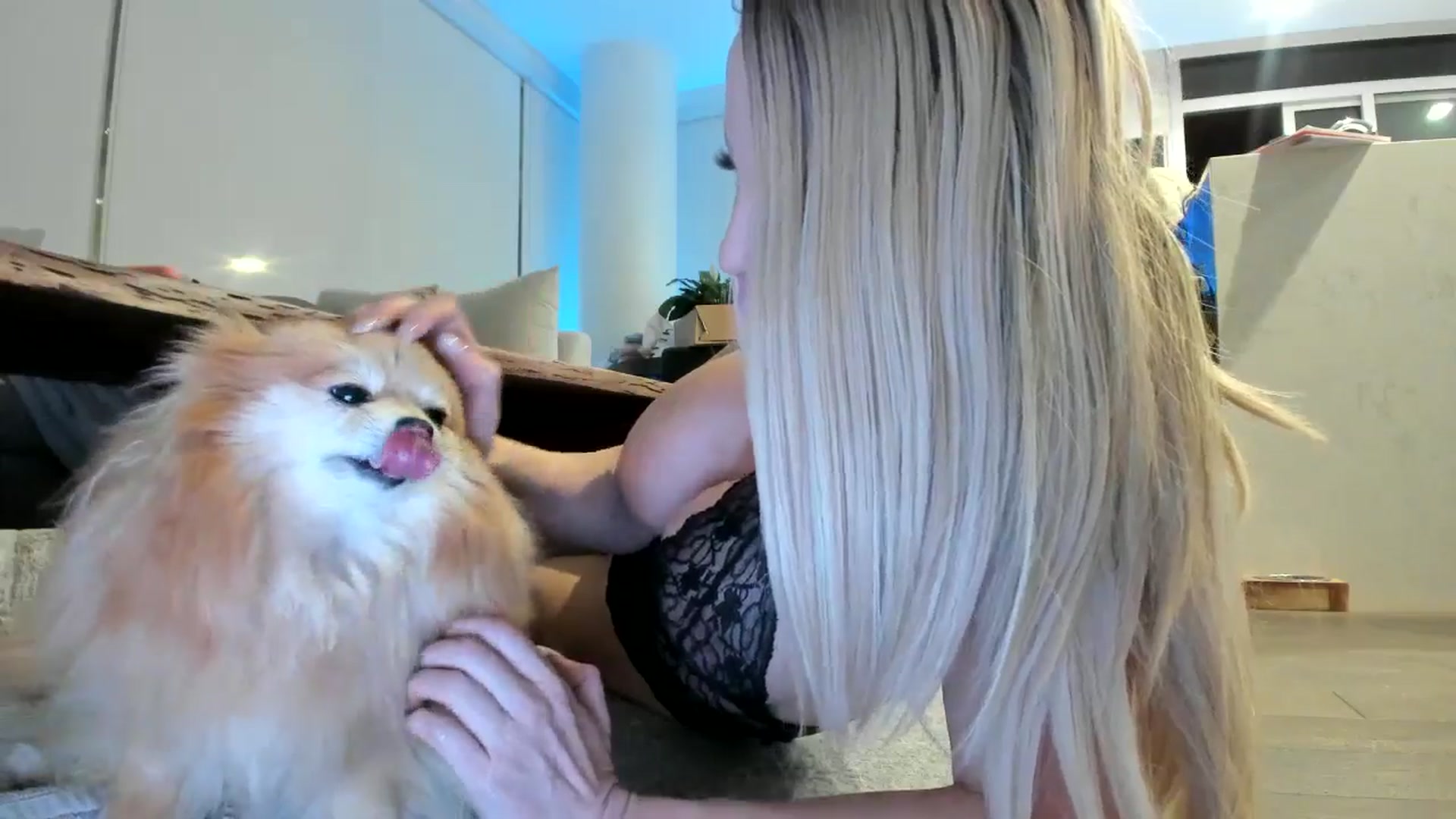 Gallery image thumbnail from Mollyboots's myfreecams stream on, 10/08/2024, 03:59 image 2 of 20