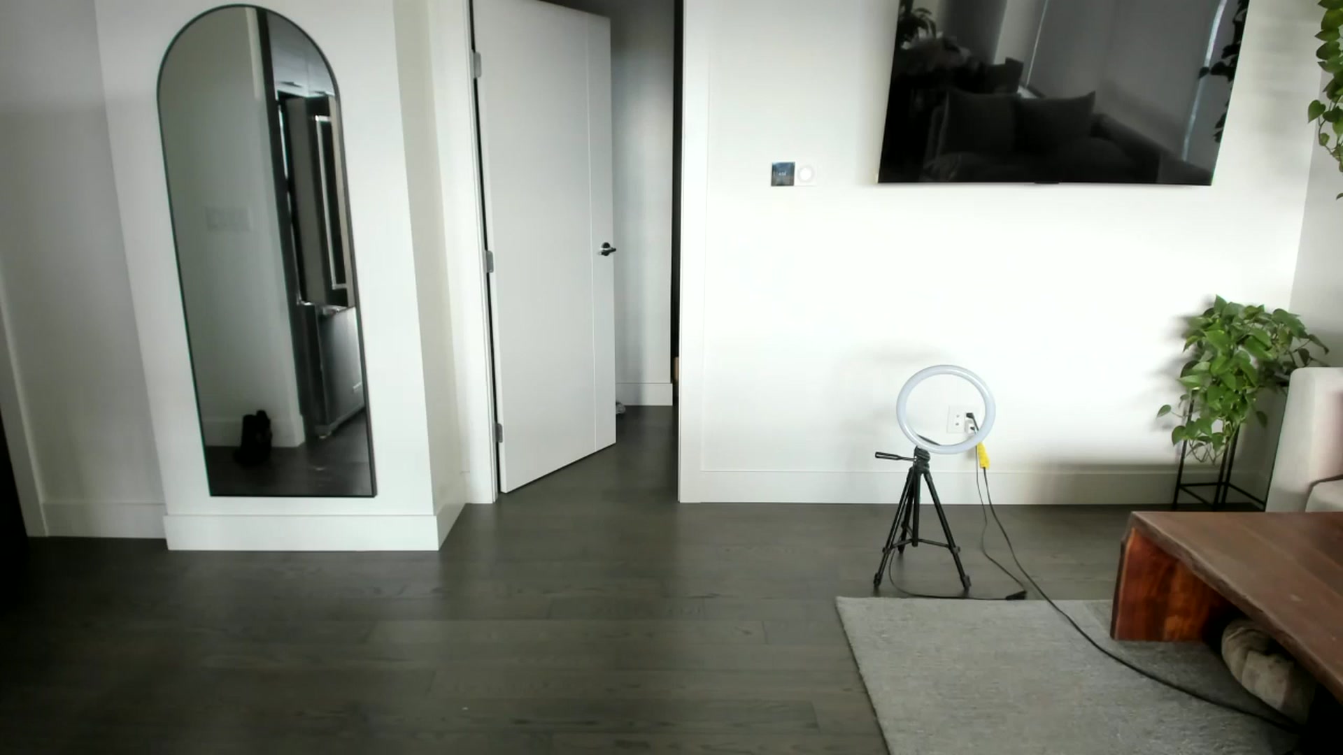 Gallery image thumbnail from Mollyboots's myfreecams stream on, 10/08/2024, 23:53 image 20 of 20