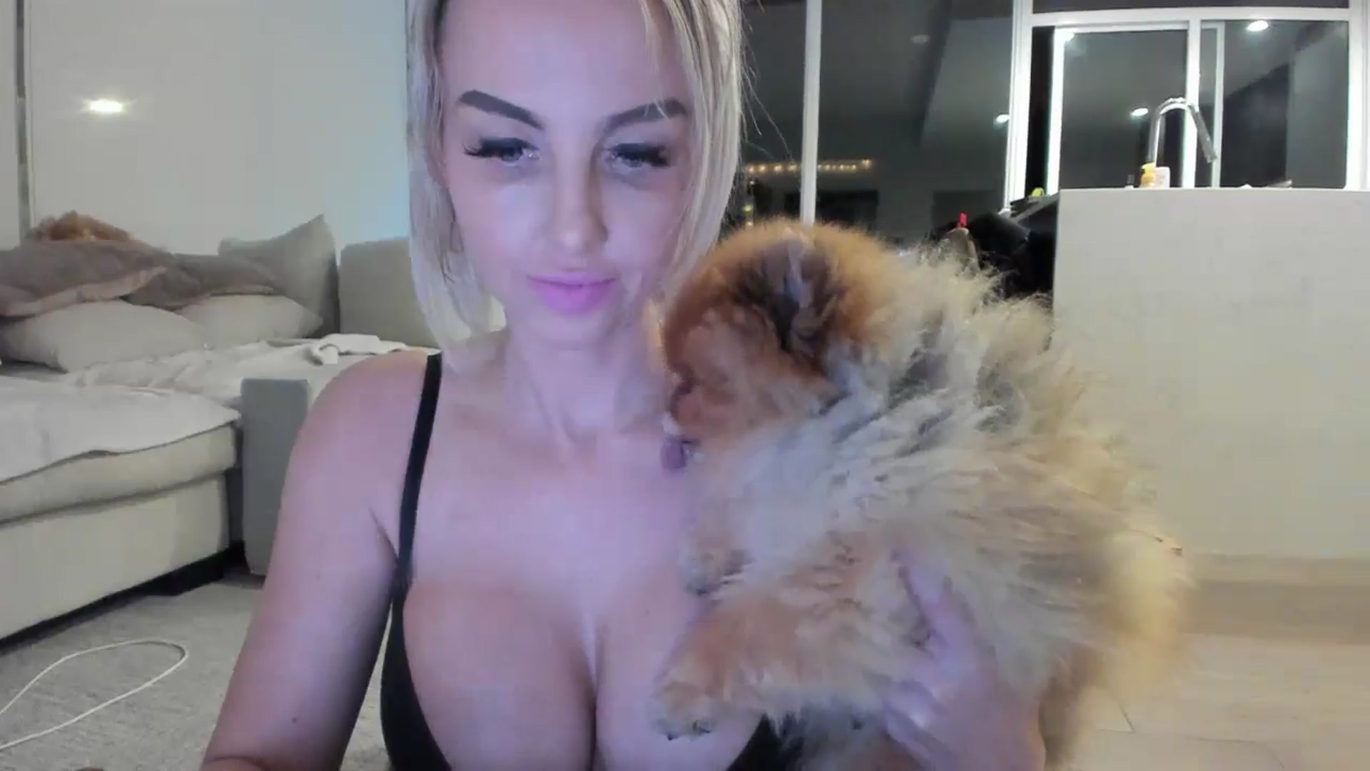 Gallery image thumbnail from Mollyboots's myfreecams stream on, 11/06/2024, 04:21 image 16 of 20