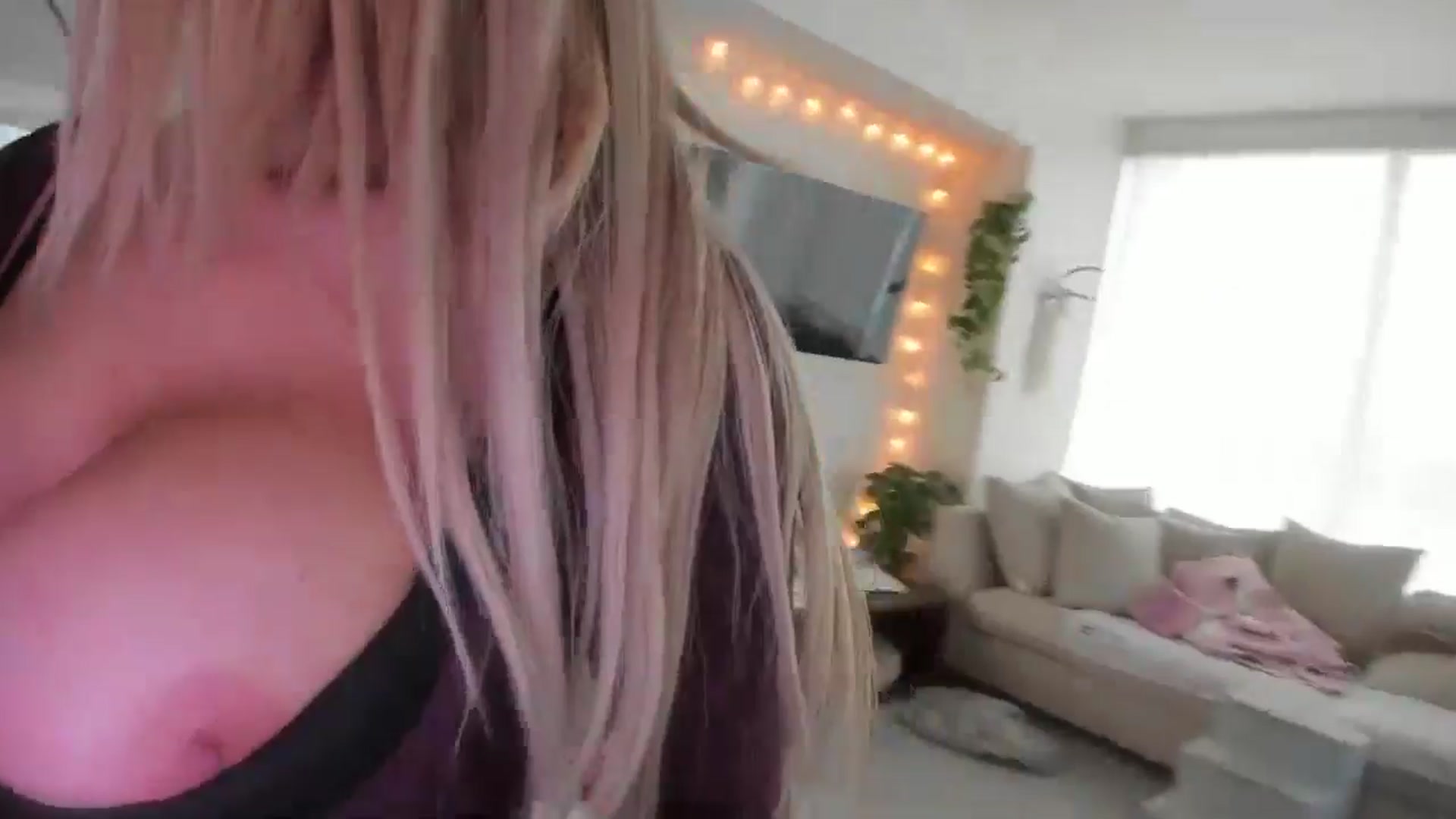 Gallery image thumbnail from Mollyboots's myfreecams stream on, 11/09/2024, 21:07 image 5 of 20
