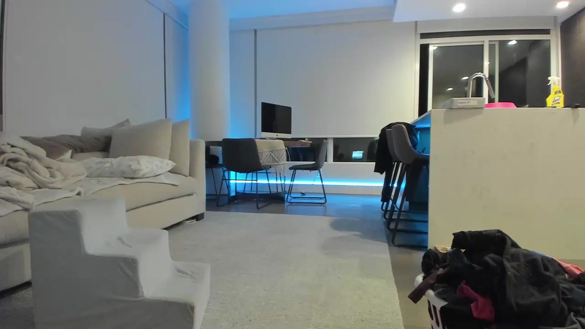 Gallery image thumbnail from Mollyboots's myfreecams stream on, 11/19/2024, 05:24 image 9 of 20