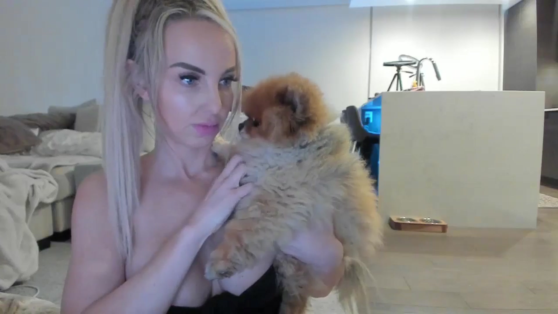 Gallery image thumbnail from Mollyboots's myfreecams stream on, 11/27/2024, 04:19 image 11 of 20