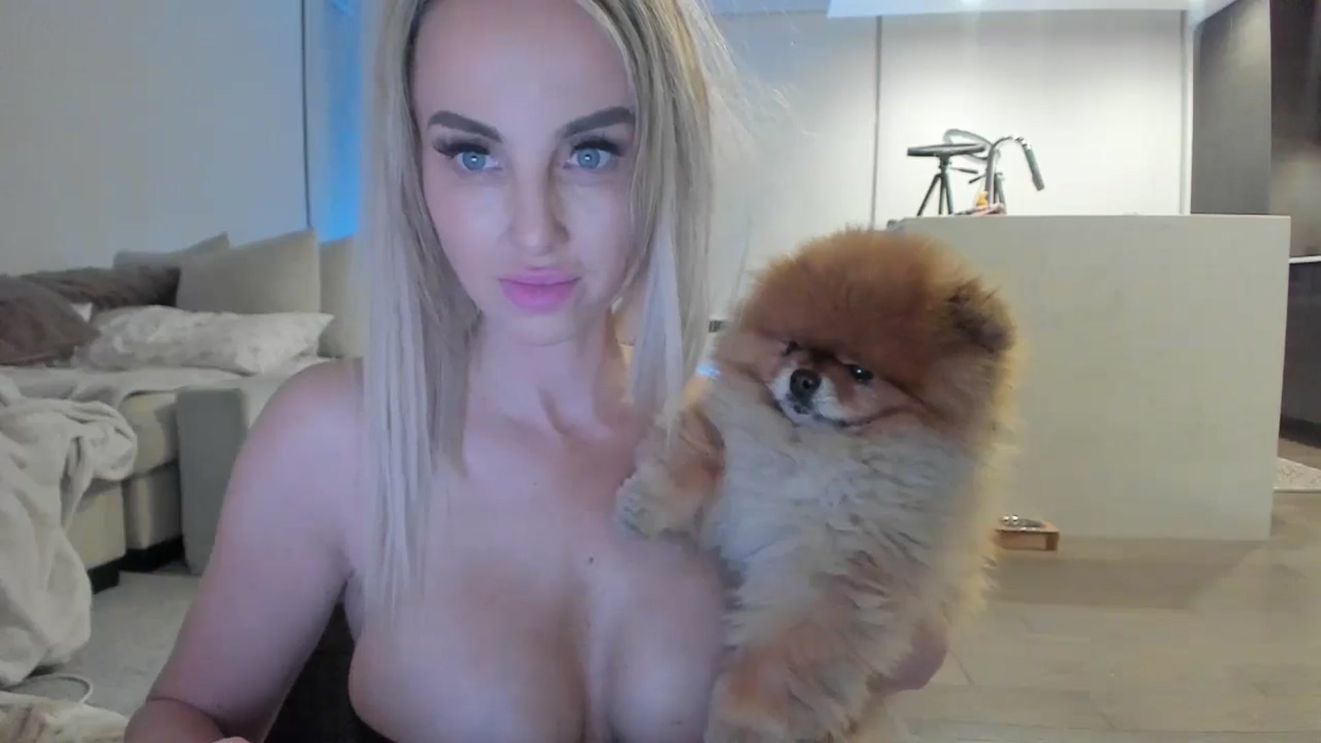 Gallery image thumbnail from Mollyboots's myfreecams stream on, 11/27/2024, 04:19 image 12 of 20