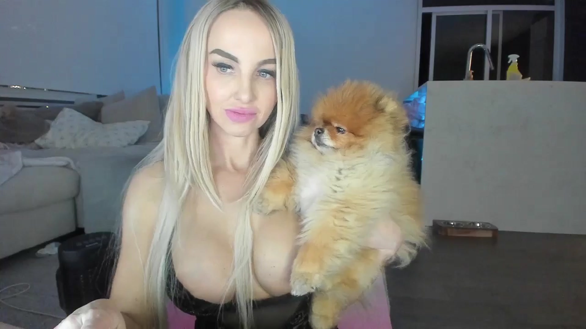 Gallery image thumbnail from Mollyboots's myfreecams stream on, 11/29/2024, 04:53 image 3 of 20