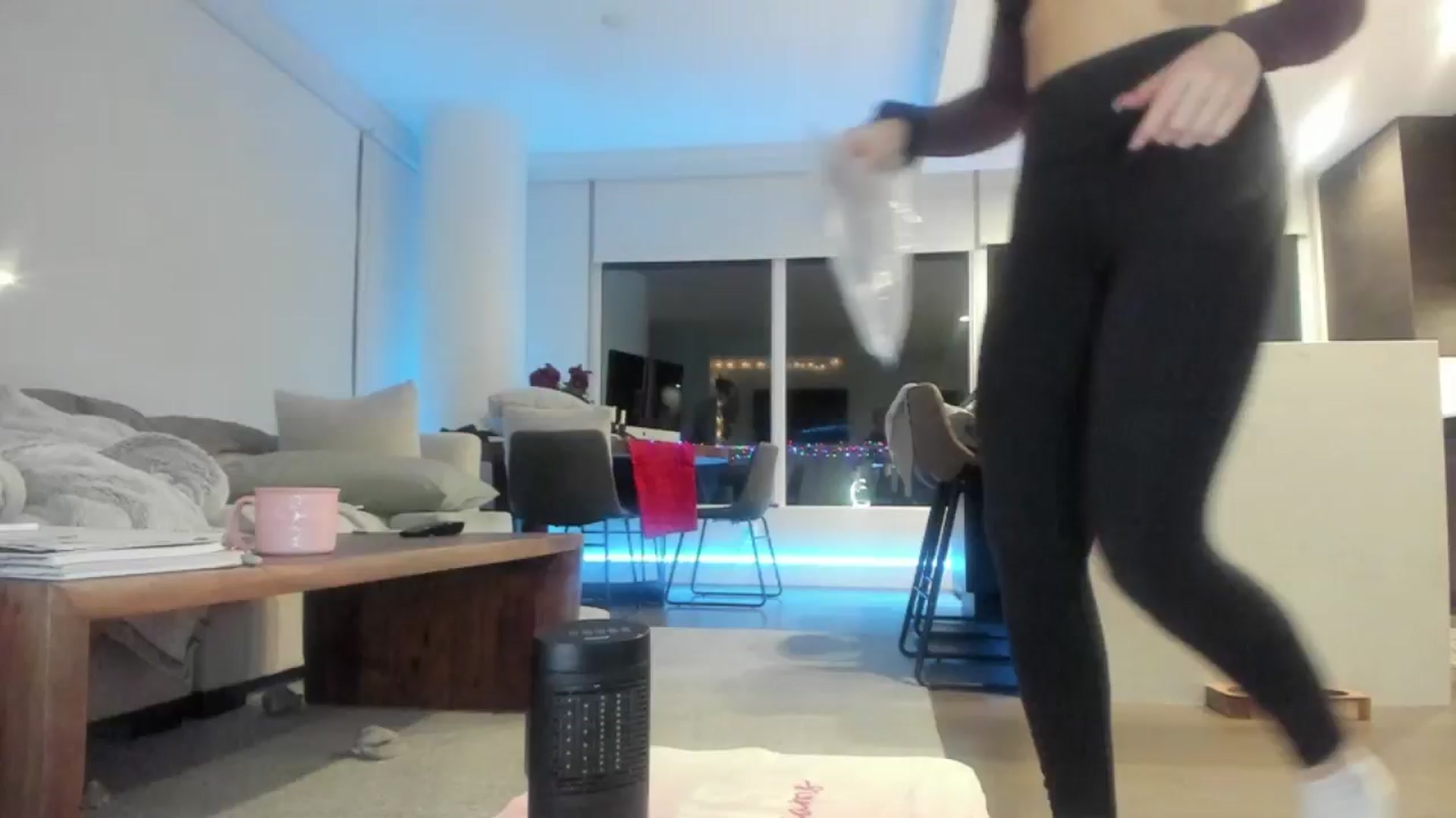 Gallery image thumbnail from Mollyboots's myfreecams stream on, 01/03/2025, 04:26 image 8 of 20
