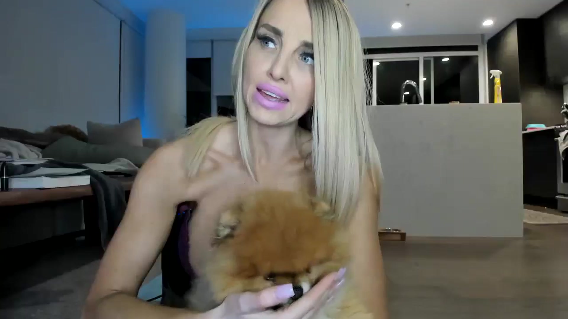 Gallery image thumbnail from Mollyboots's myfreecams stream on, 01/10/2025, 04:02 image 16 of 20