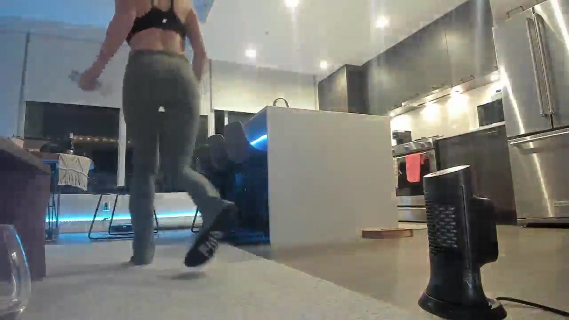 Gallery image thumbnail from Mollyboots's myfreecams stream on, 02/22/2025, 04:51 image 7 of 20