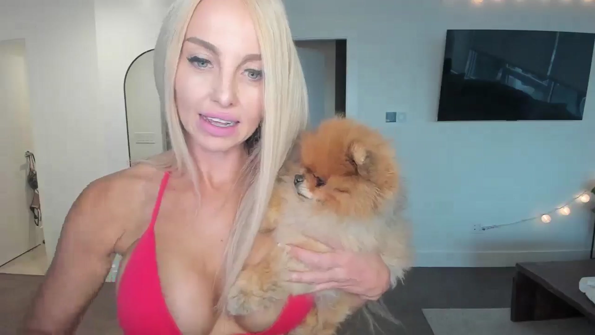 Gallery image thumbnail from Mollyboots's myfreecams stream on, 08/07/2025, 03:51 image 10 of 20