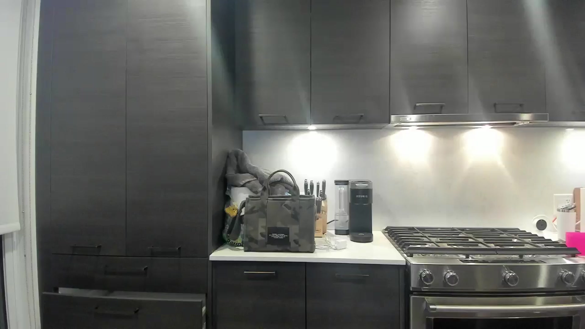 Gallery image thumbnail from Mollyboots's myfreecams stream on, 09/16/2025, 03:27 image 7 of 20