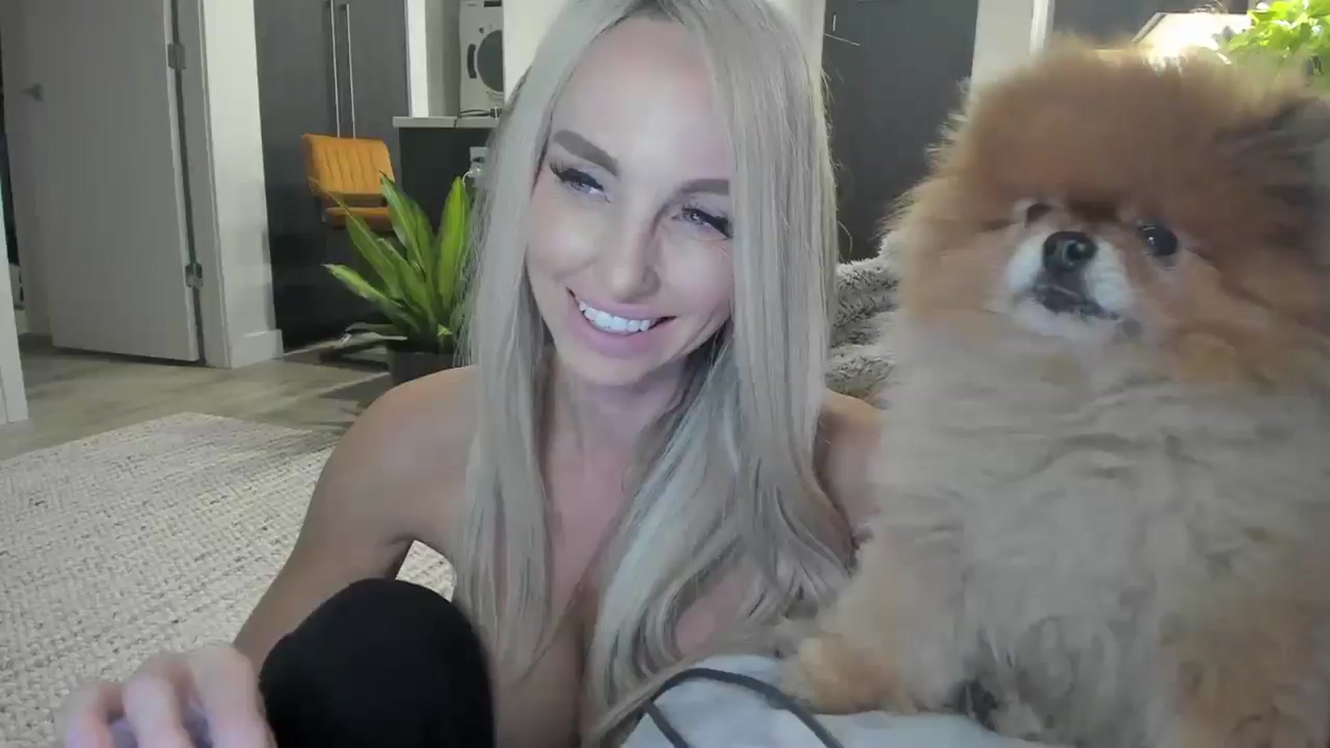 Gallery image thumbnail from Mollyboots's myfreecams stream on, 10/23/2025, 05:09 image 8 of 20