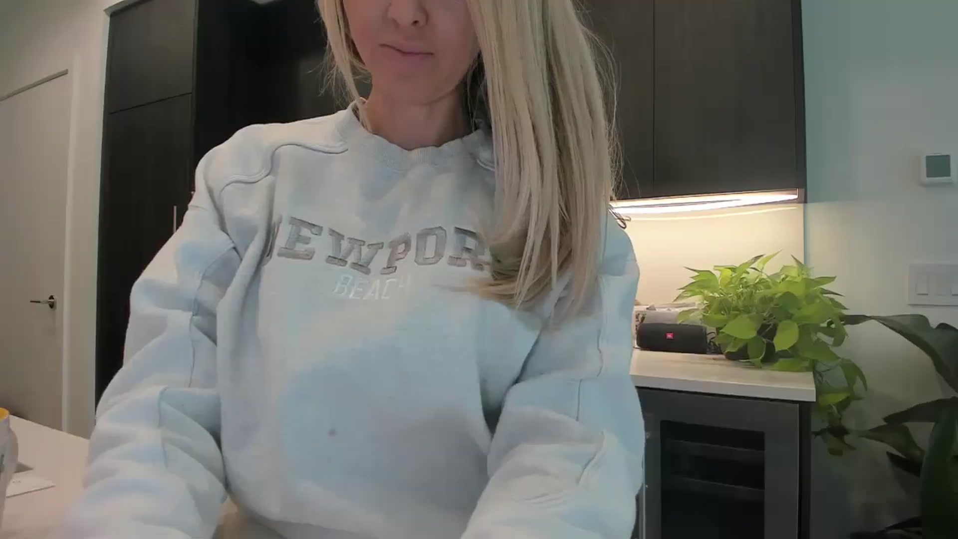 Gallery image thumbnail from Mollyboots's myfreecams stream on, 11/12/2025, 18:51 image 13 of 20