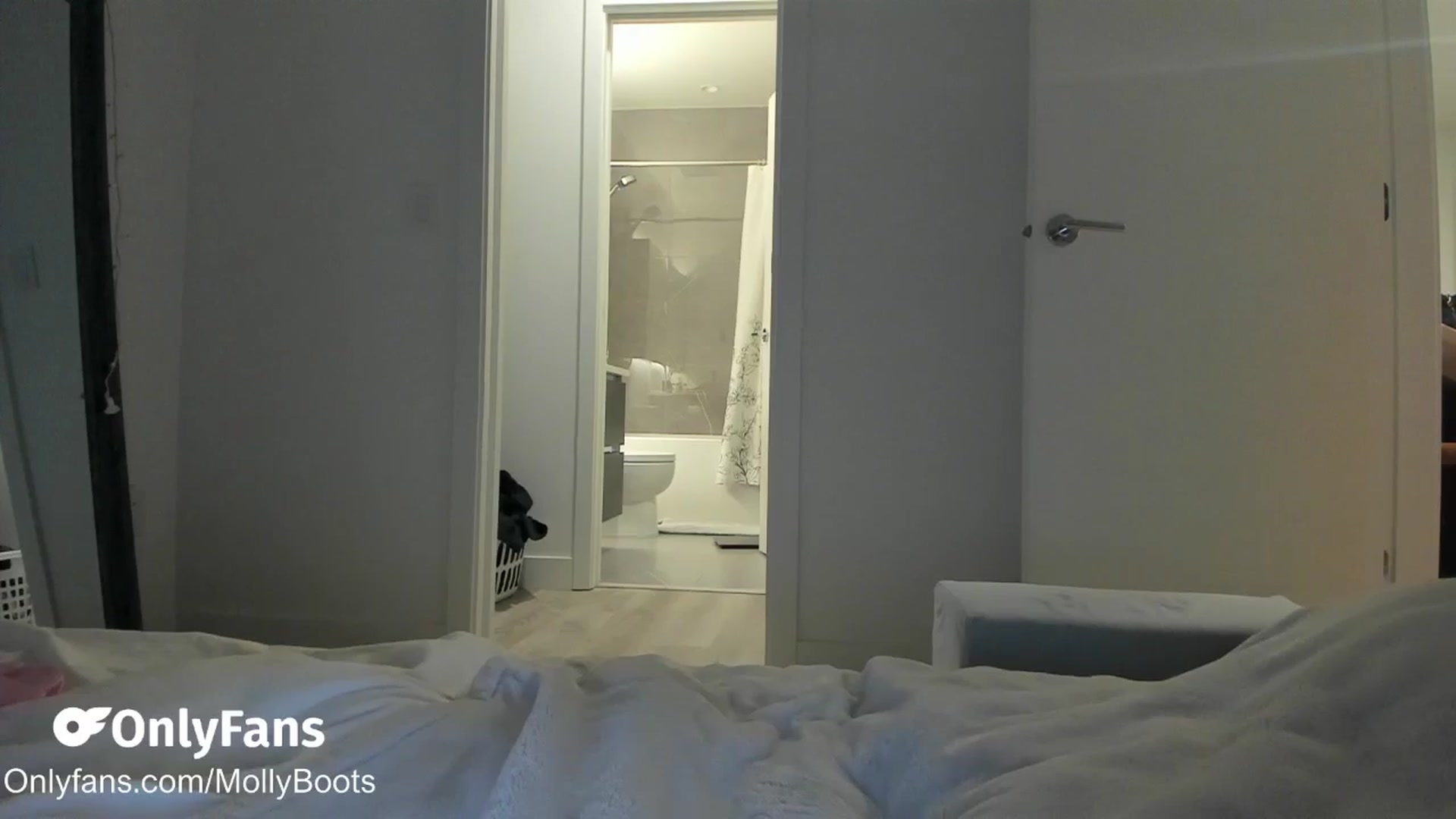 Gallery image thumbnail from Mollyboots's myfreecams stream on, 11/27/2025, 03:56 image 7 of 20