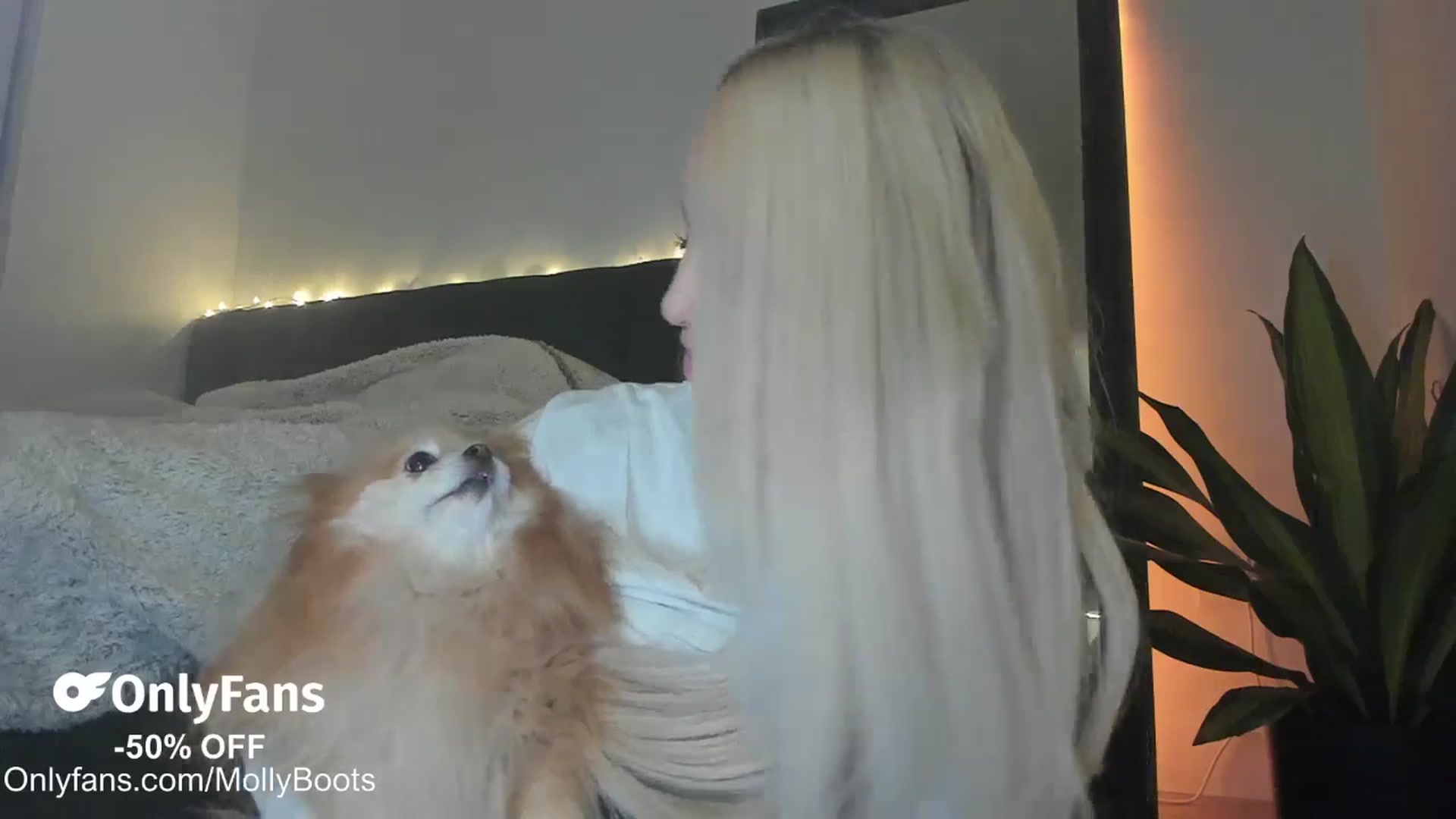 Gallery image thumbnail from Mollyboots's myfreecams stream on, 01/15/2026, 05:03 image 15 of 20