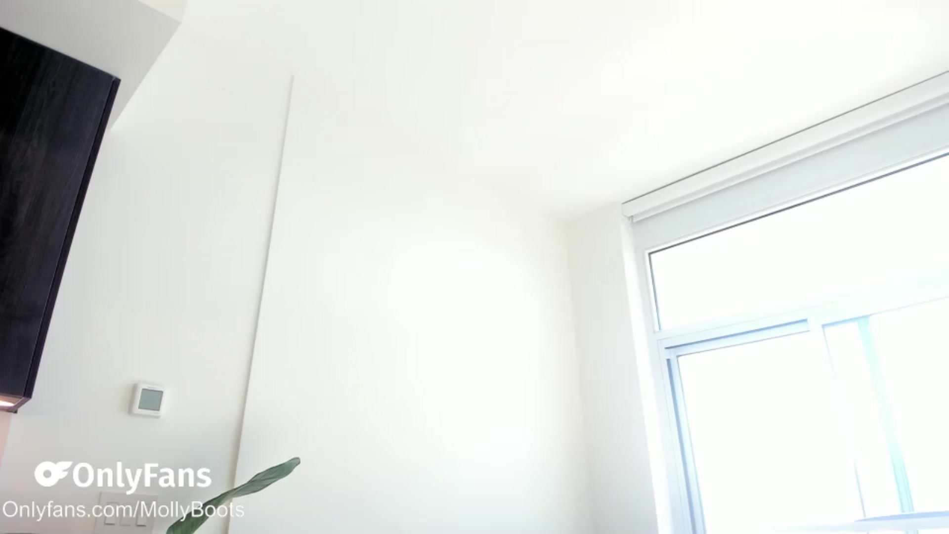 Gallery image thumbnail from Mollyboots's myfreecams stream on, 02/15/2026, 20:50 image 8 of 20