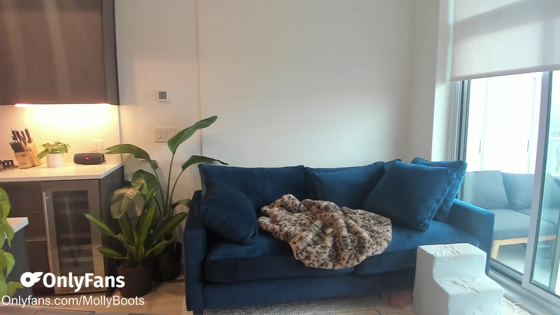 Gallery image thumbnail from Mollyboots's myfreecams stream on, 02/16/2026, 20:08 image 19 of 20