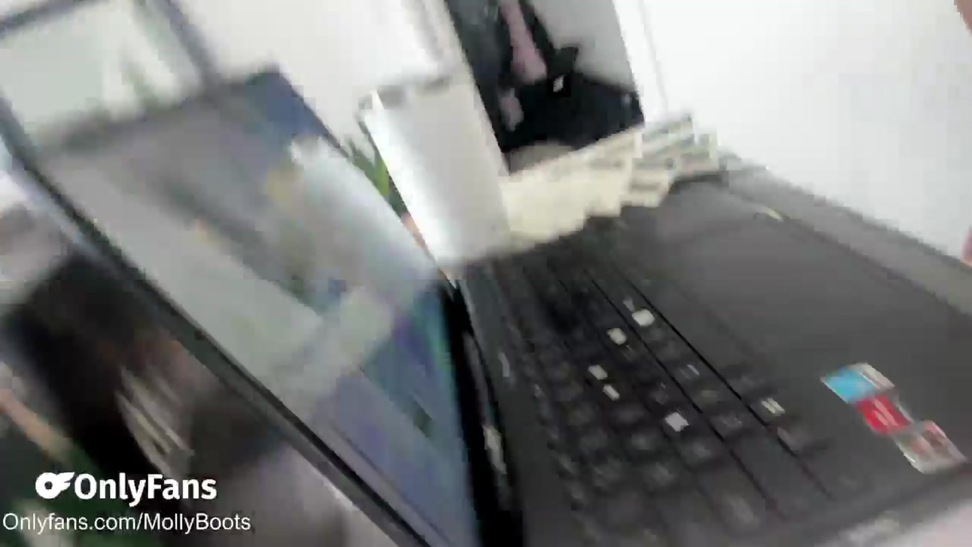 Gallery image thumbnail from Mollyboots's myfreecams stream on, 03/13/2026, 23:23 image 8 of 20