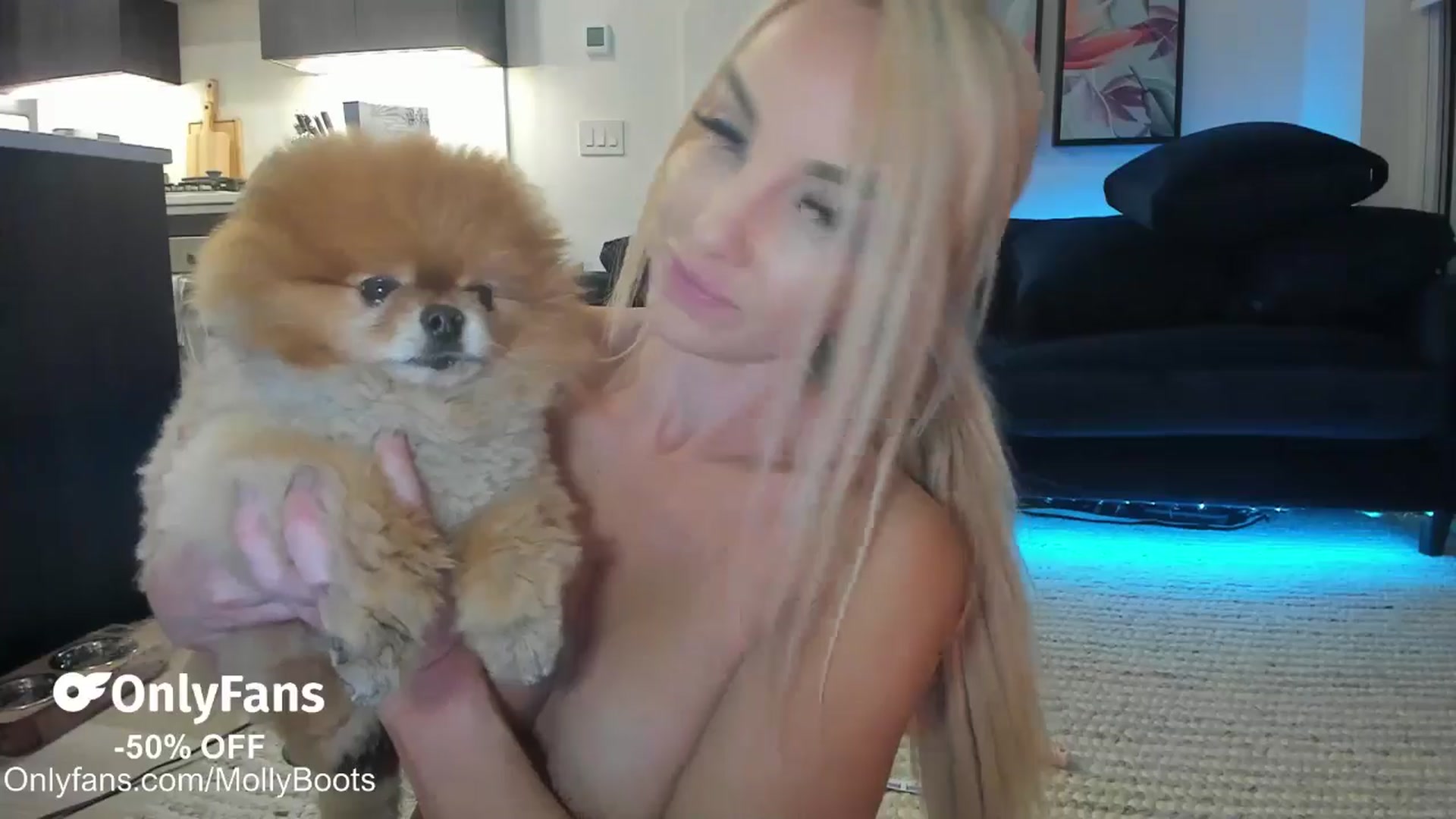 Gallery image thumbnail from Mollyboots's myfreecams stream on, 04/18/2026, 04:25 image 12 of 20