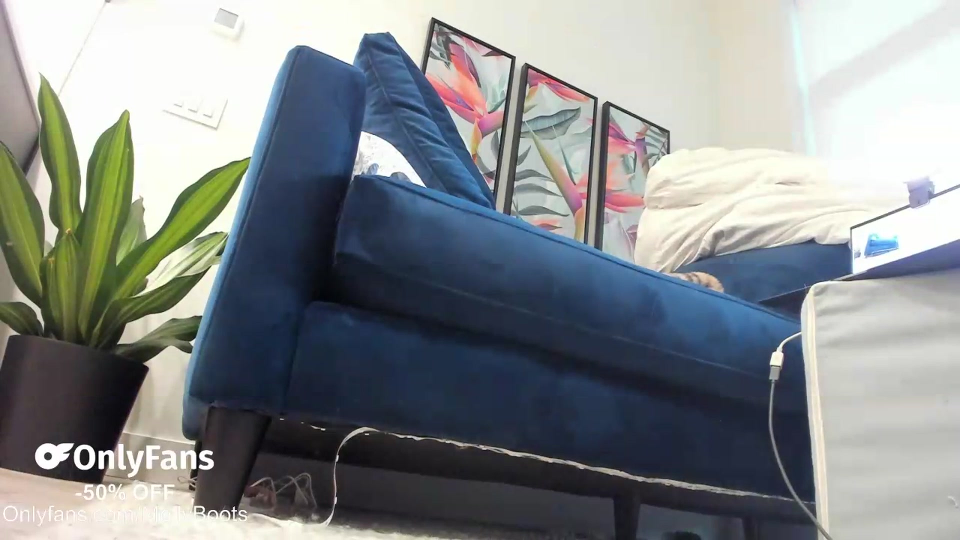 Gallery image thumbnail from Mollyboots's myfreecams stream on, 08/06/2026, 03:33 image 13 of 20