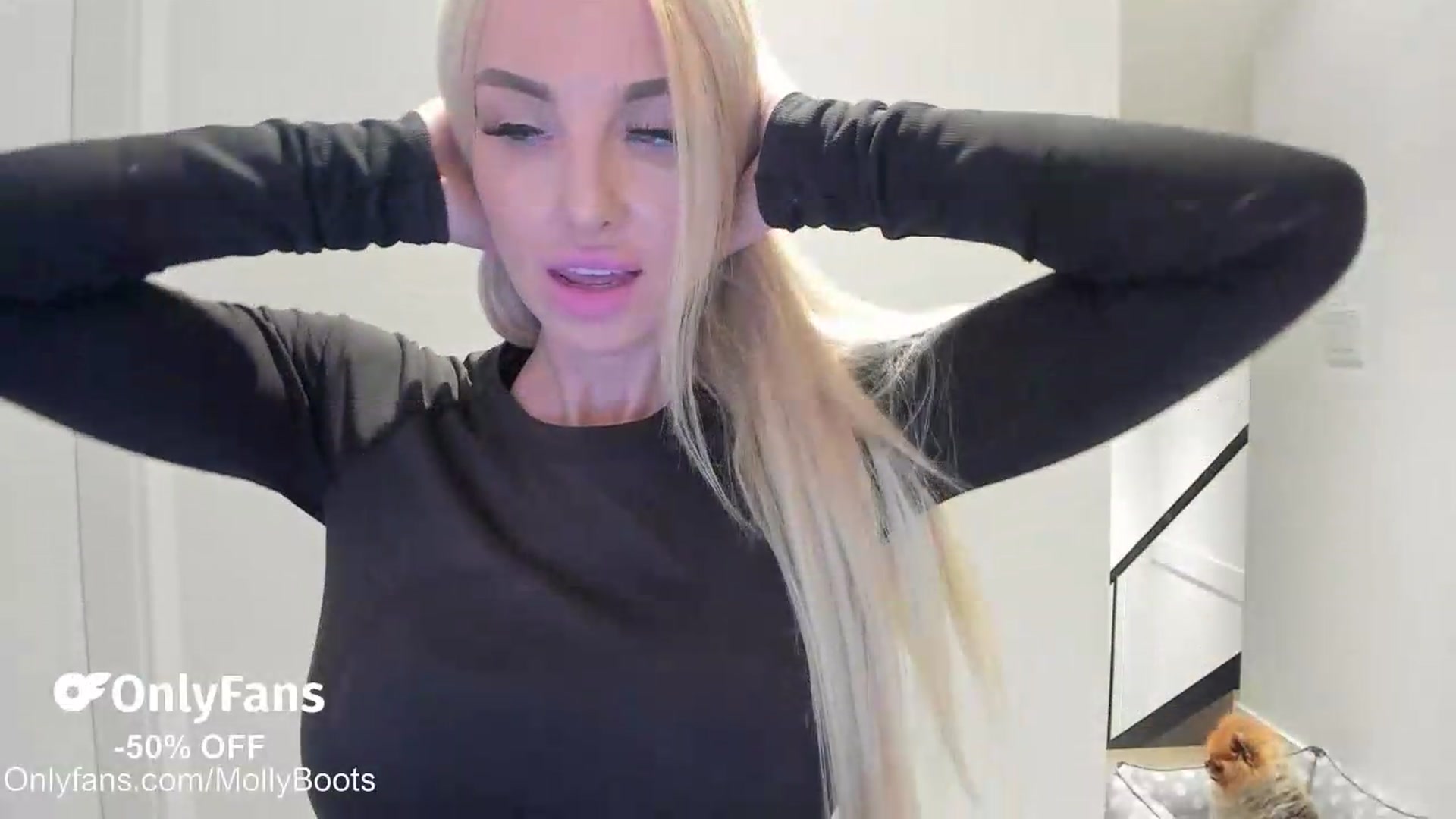 Gallery image thumbnail from Mollyboots's myfreecams stream on, 08/25/2026, 04:56 image 9 of 20