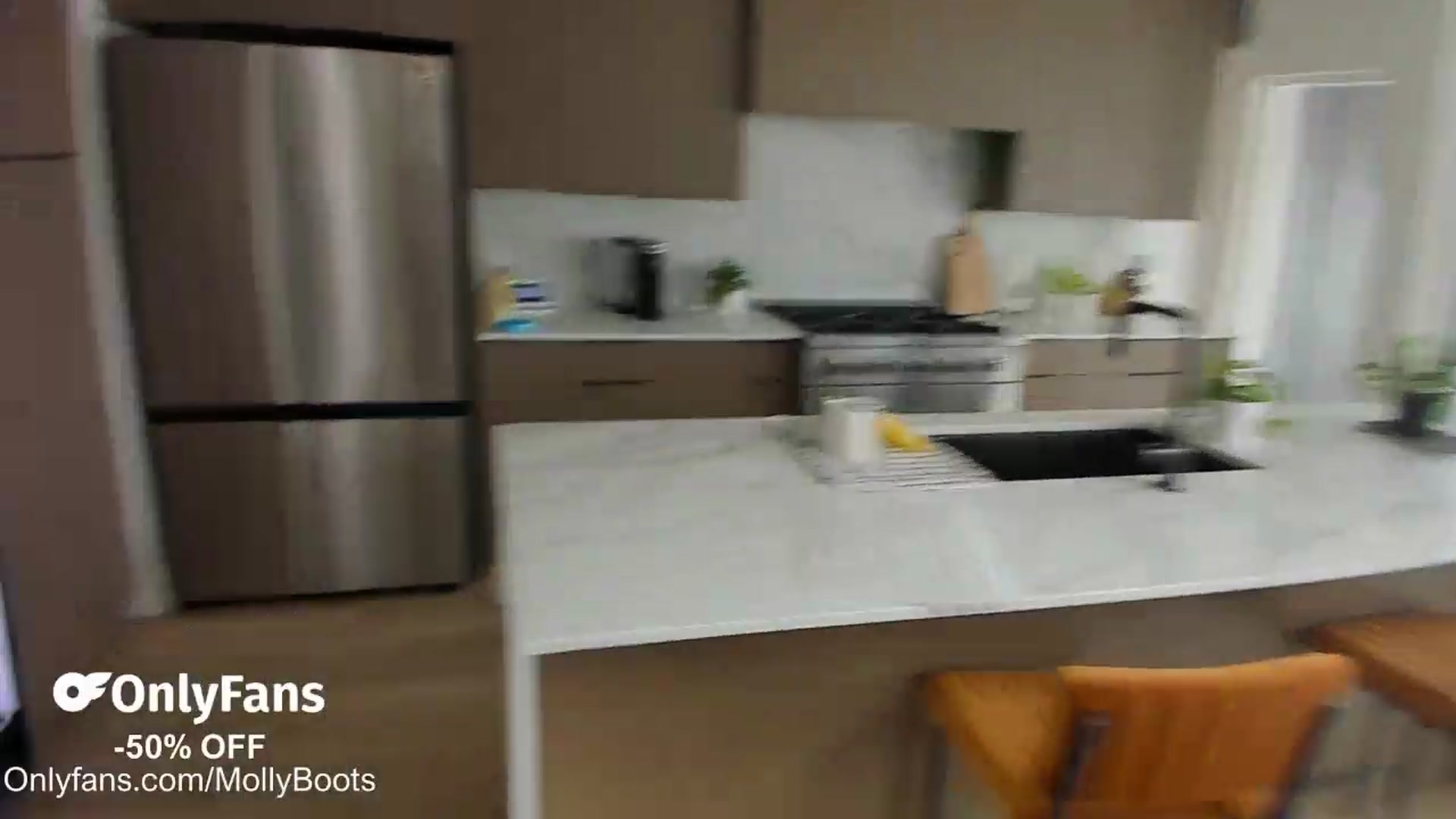 Gallery image thumbnail from Mollyboots's myfreecams stream on, 09/01/2026, 20:57 image 15 of 20
