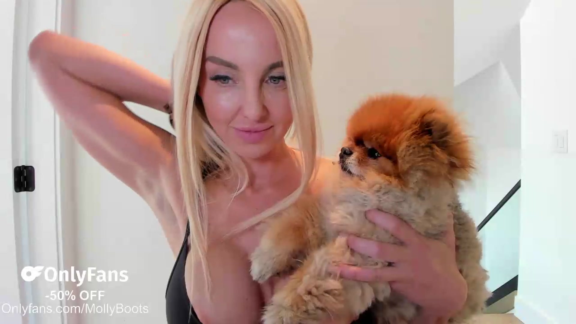 Gallery image thumbnail from Mollyboots's myfreecams stream on, 09/01/2026, 20:57 image 19 of 20
