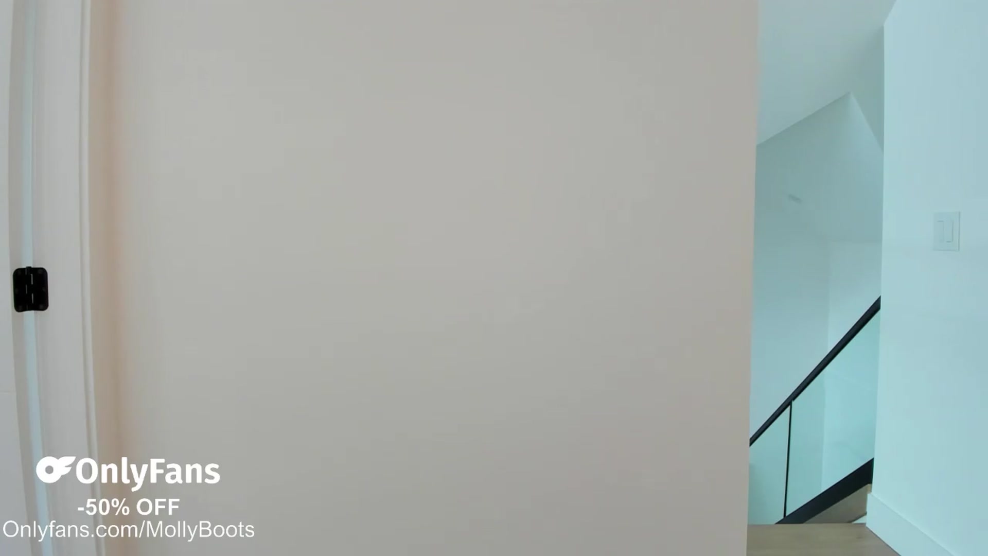 Gallery image thumbnail from Mollyboots's myfreecams stream on, 09/03/2026, 17:59 image 15 of 20