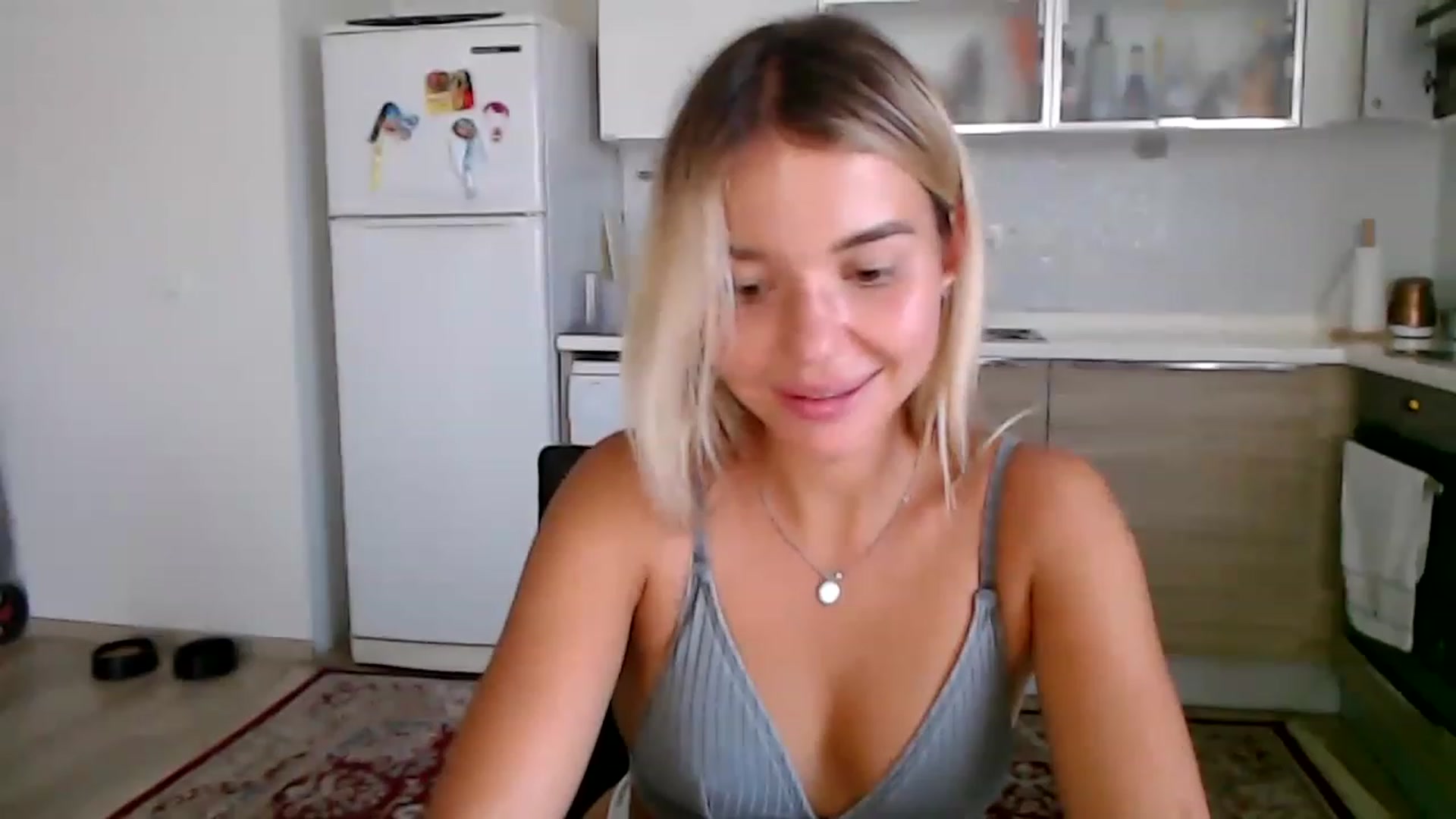 Gallery image thumbnail from Mollyluv1's myfreecams stream on, 06/26/2023, 13:04 image 10 of 20