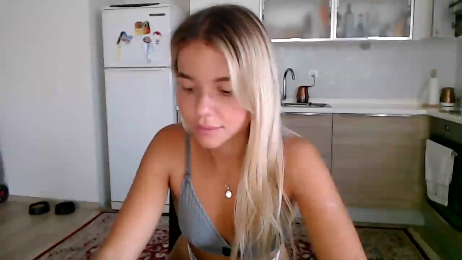 Gallery image thumbnail from Mollyluv1's myfreecams stream on, 06/26/2023, 13:04 image 16 of 20