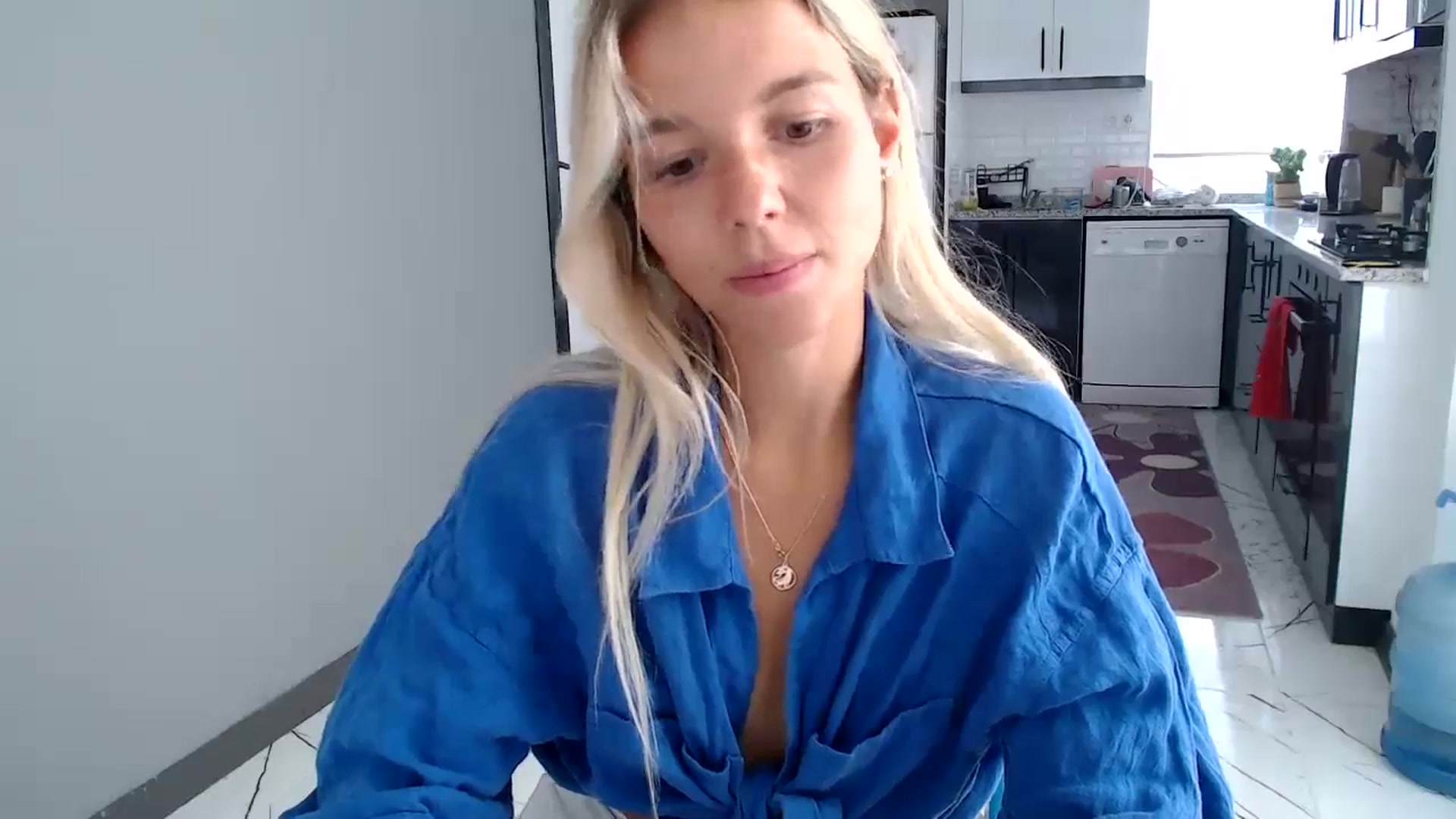 Gallery image thumbnail from Mollyluv1's myfreecams stream on, 07/02/2024, 13:28 image 19 of 20