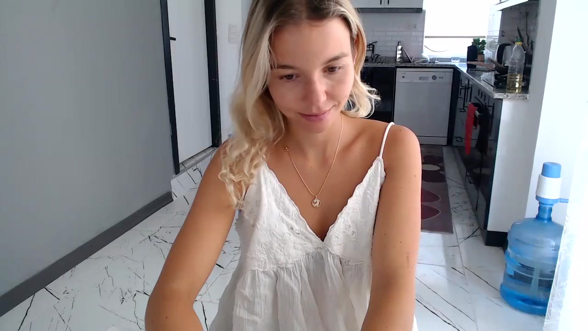 Gallery image thumbnail from Mollyluv1's myfreecams stream on, 07/09/2024, 13:29 image 1 of 20