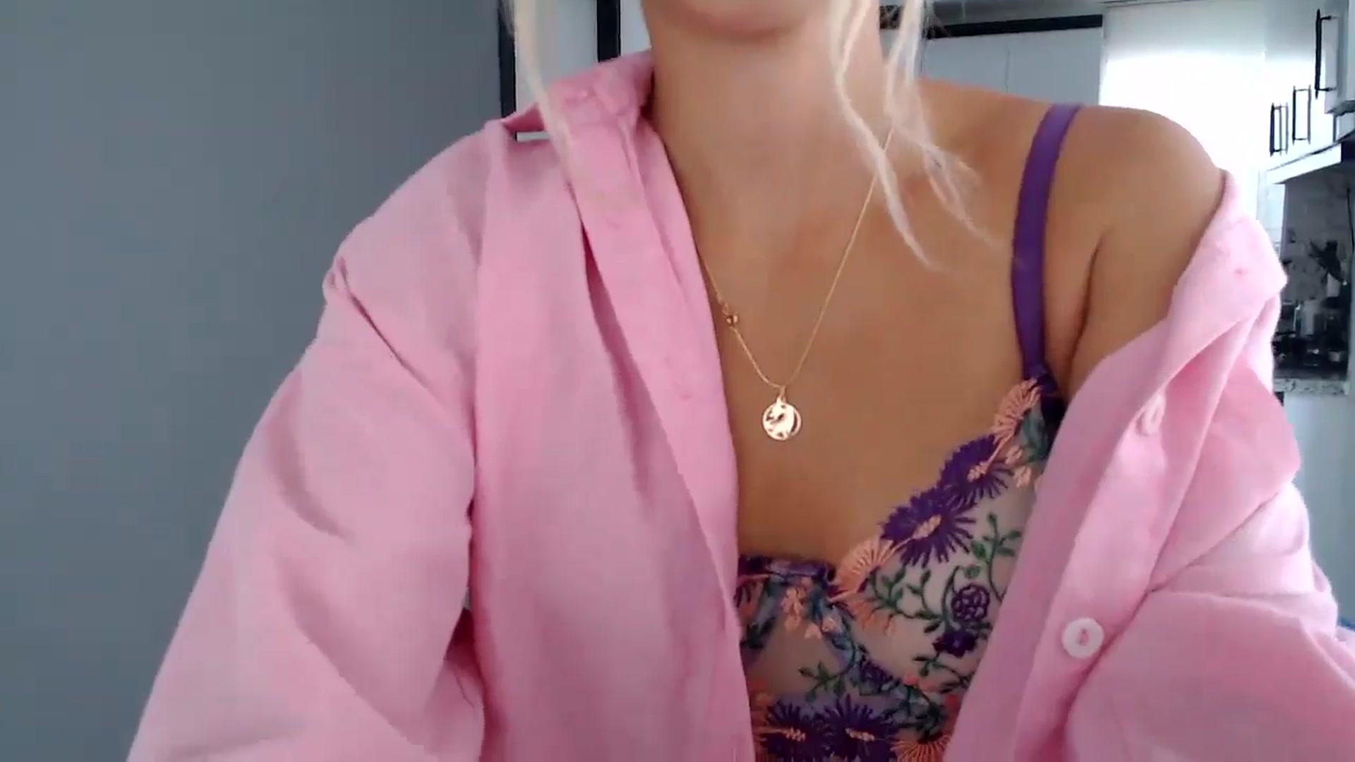 Gallery image thumbnail from Mollyluv1's myfreecams stream on, 07/11/2024, 09:19 image 19 of 20