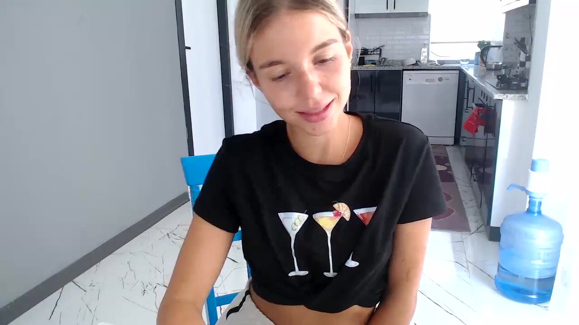 Gallery image thumbnail from Mollyluv1's myfreecams stream on, 07/13/2024, 11:54 image 9 of 20