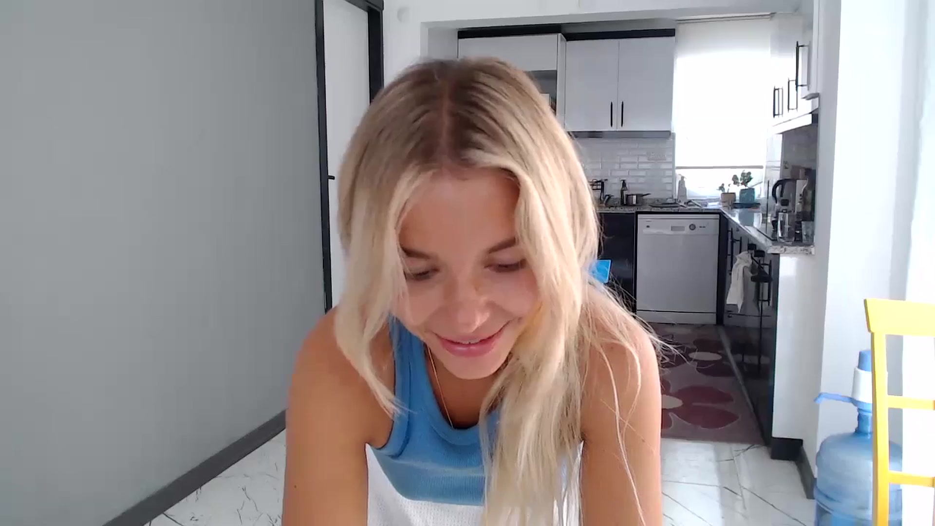 Gallery image thumbnail from Mollyluv1's myfreecams stream on, 09/08/2024, 10:38 image 7 of 20