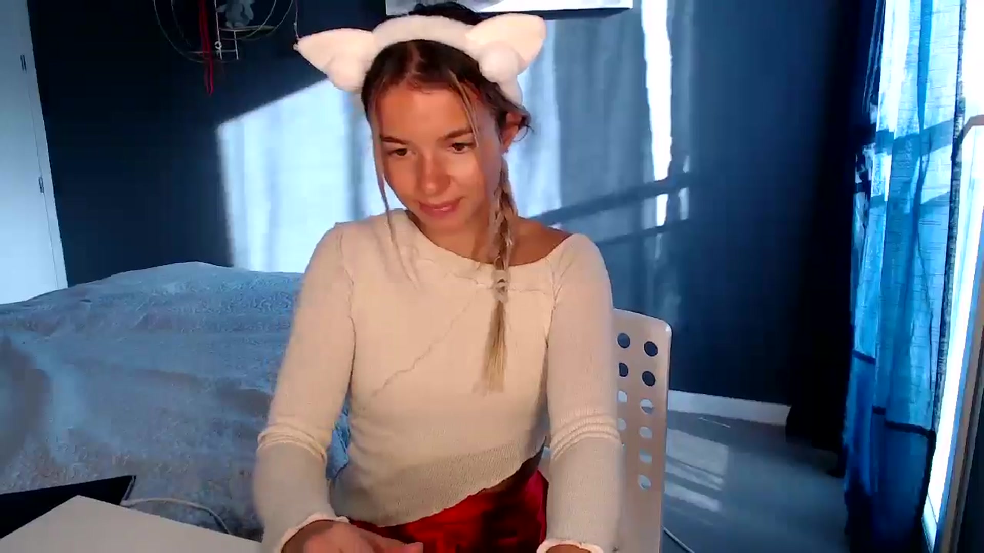 Gallery image thumbnail from Mollyluv1's myfreecams stream on, 12/27/2024, 15:09 image 7 of 20