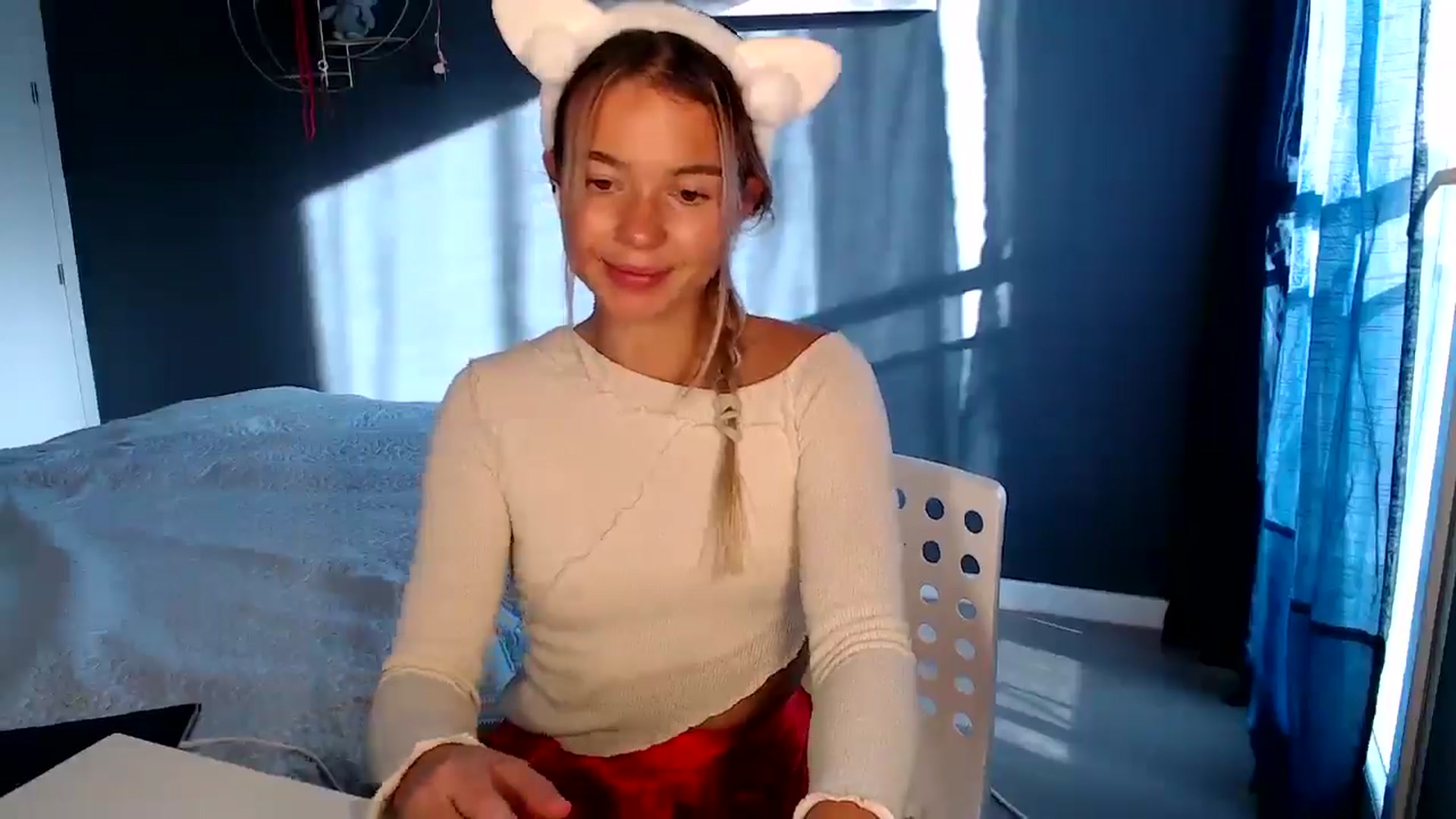 Gallery image thumbnail from Mollyluv1's myfreecams stream on, 12/27/2024, 15:09 image 5 of 20